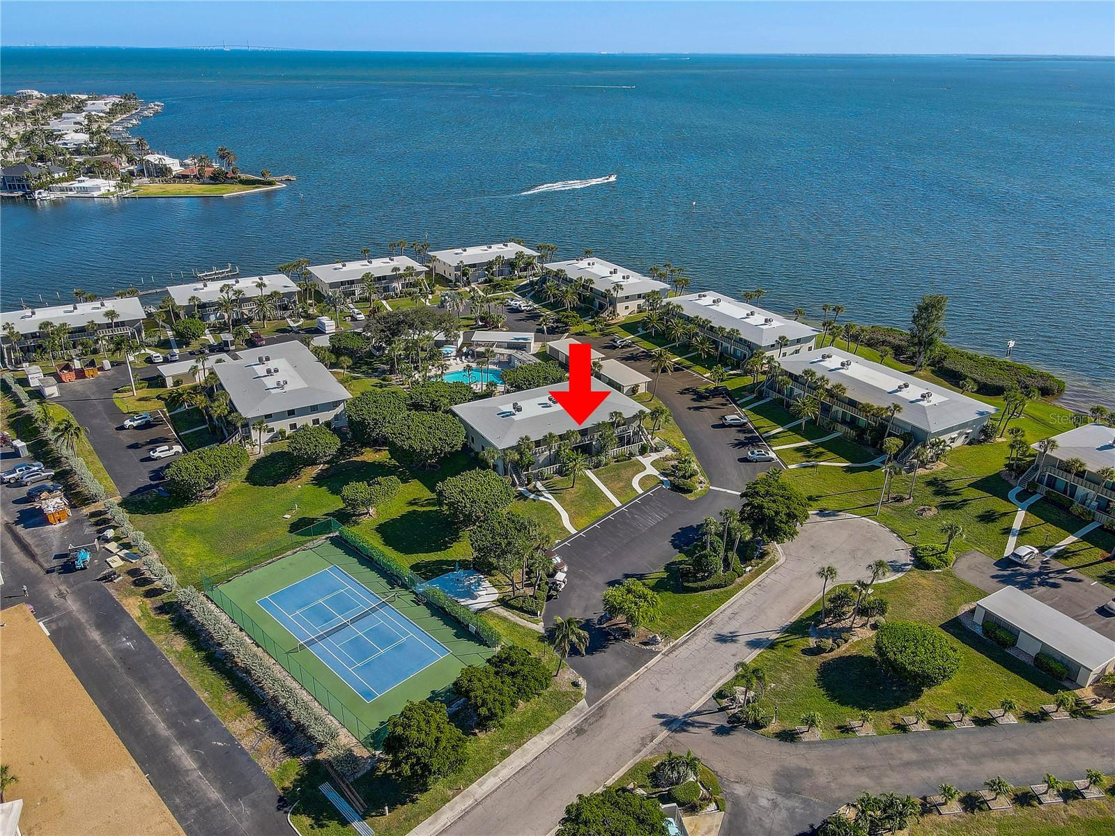 WESTBAY POINT & MOORINGS - Residential