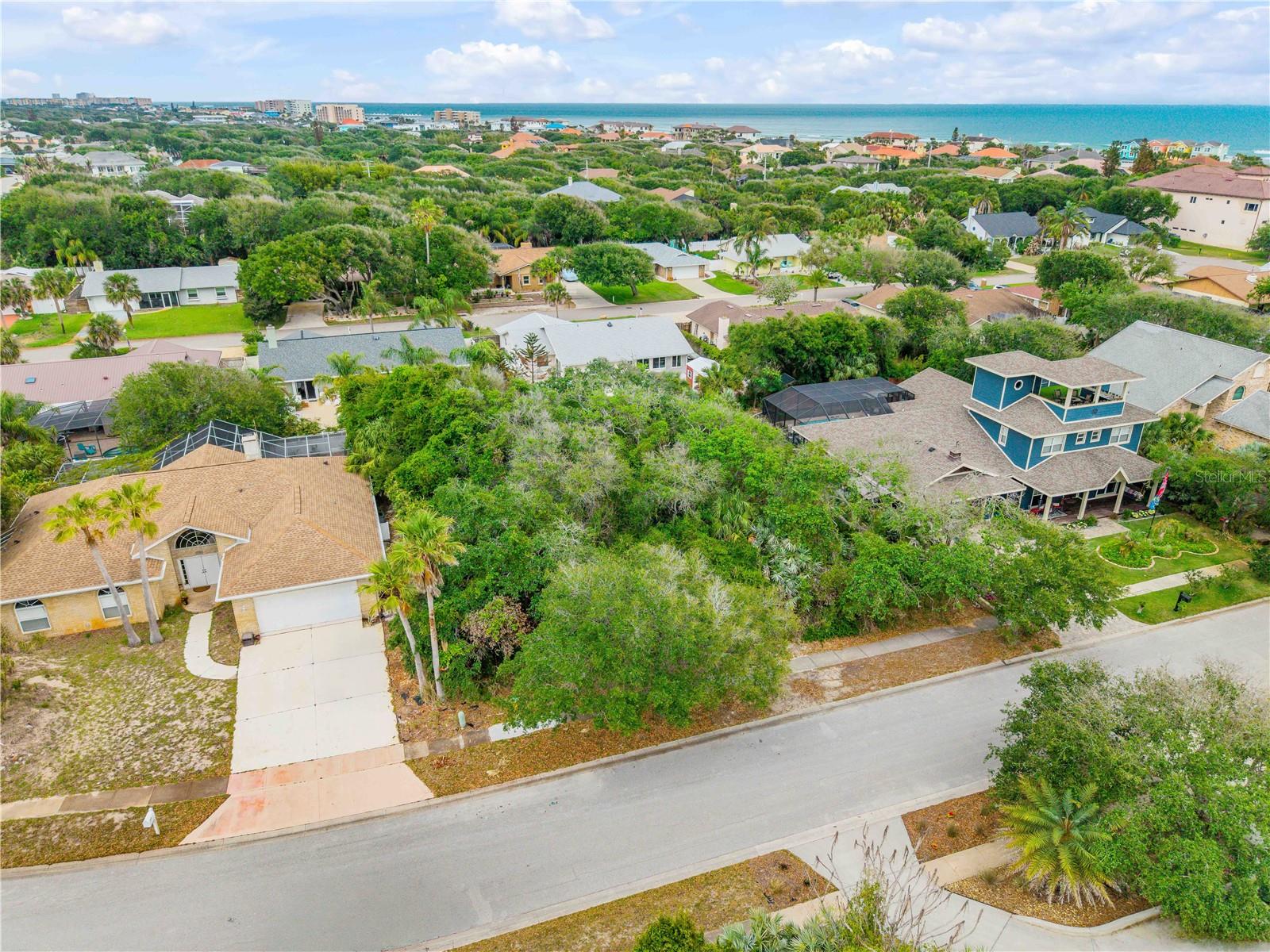 LIGHTHOUSE PLACE - Land