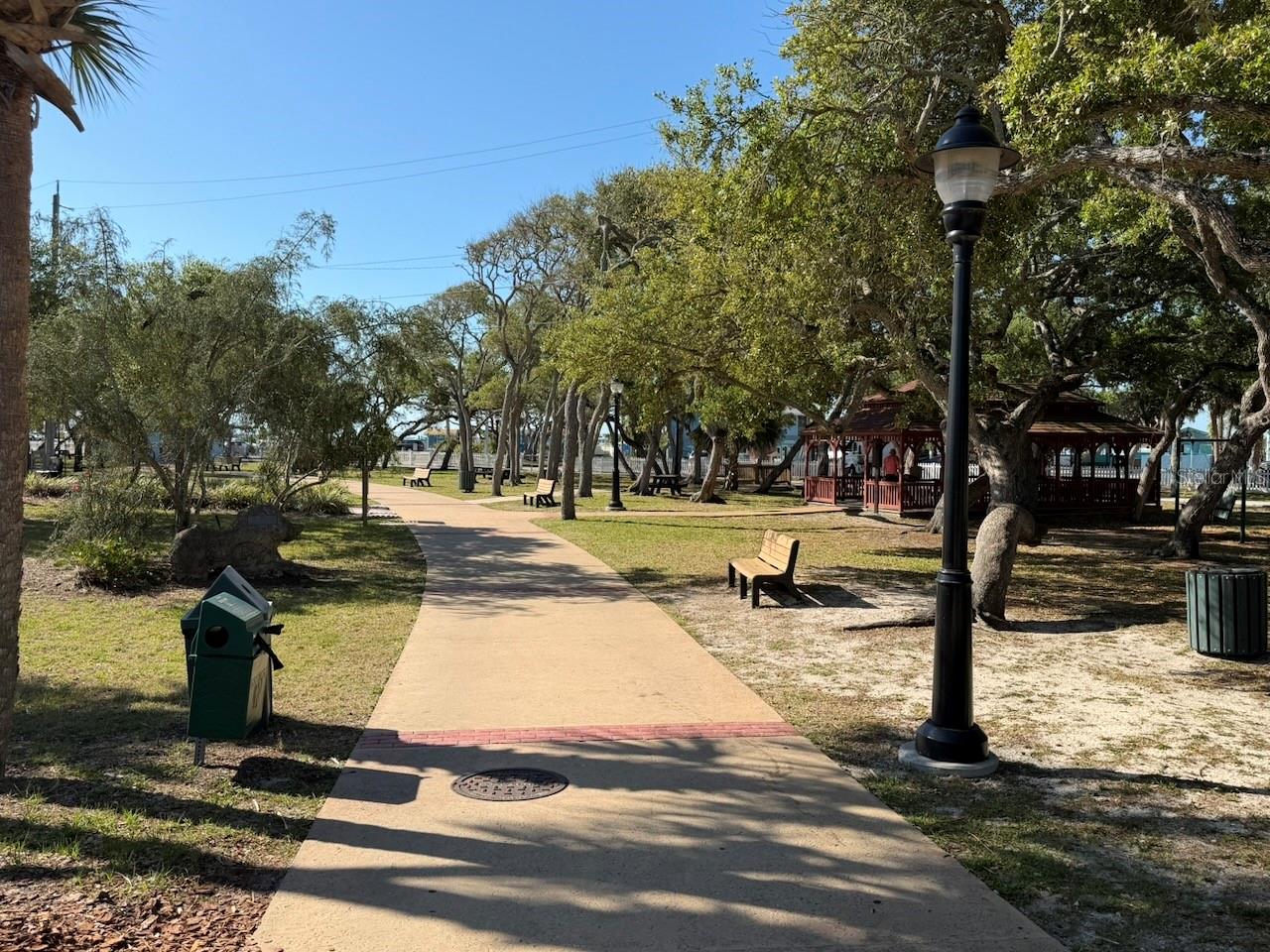 LIGHTHOUSE PLACE - Land