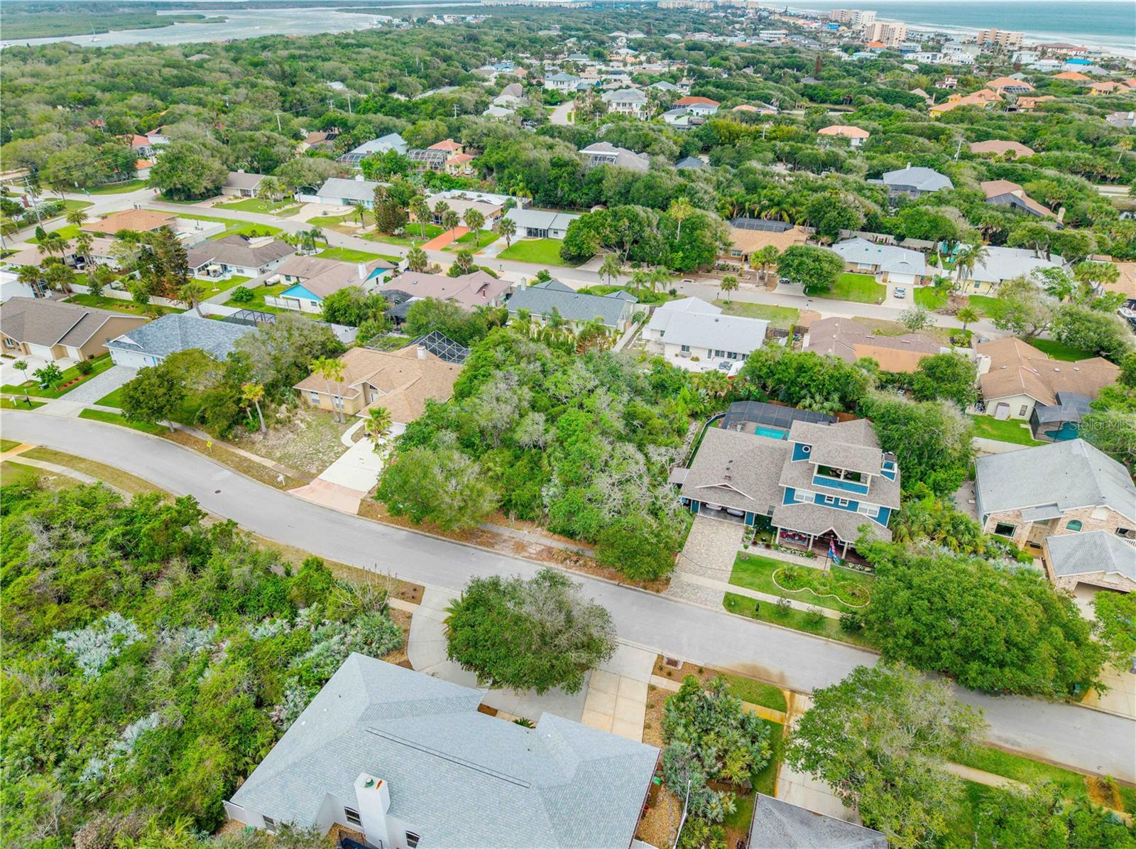 LIGHTHOUSE PLACE - Land