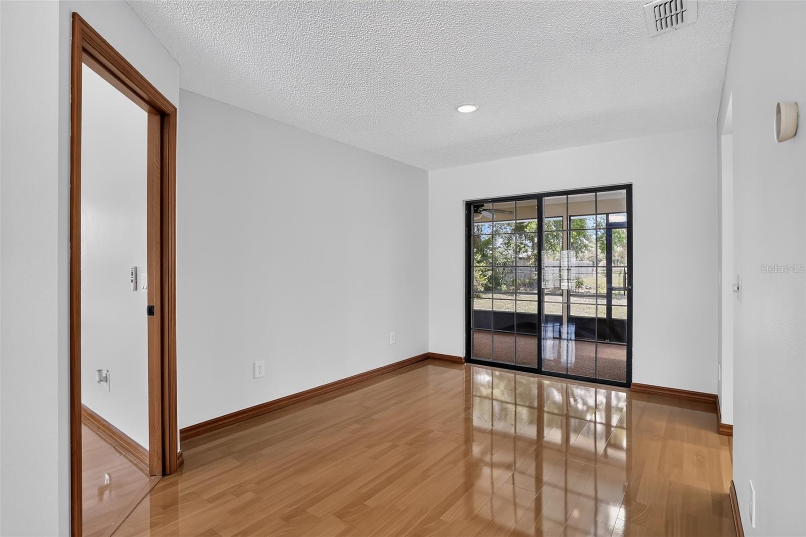 DELTONA LAKES UNIT 07 - Residential