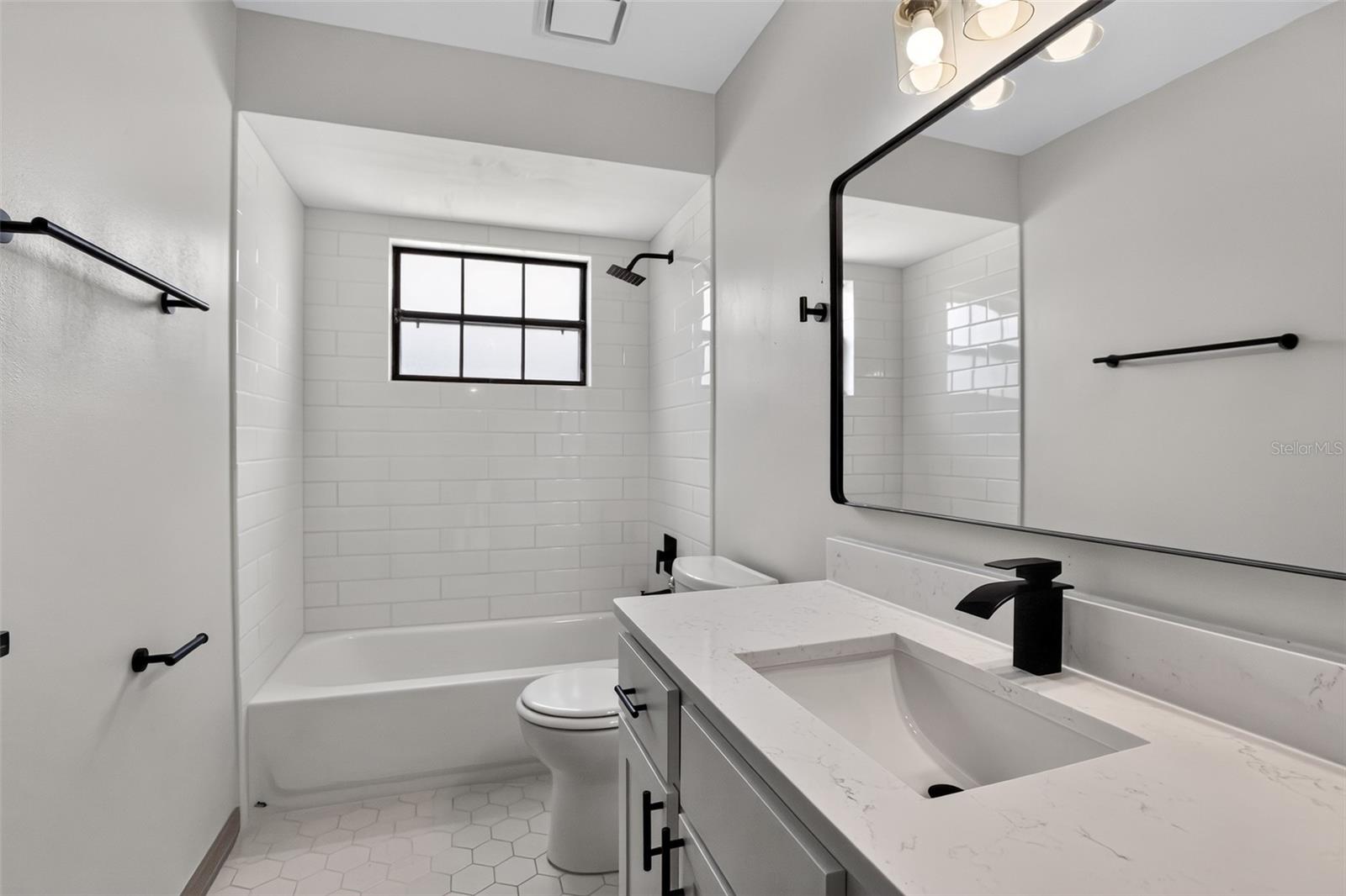 DELTONA LAKES UNIT 07 - Residential