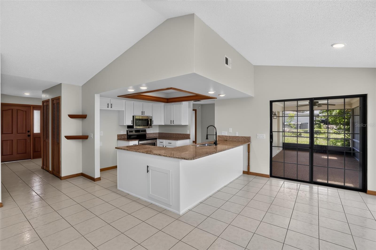 DELTONA LAKES UNIT 07 - Residential