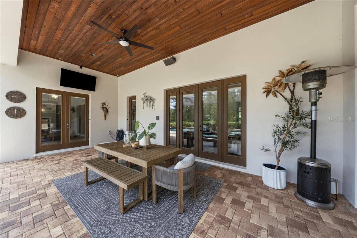 FISHHAWK RANCH - Residential