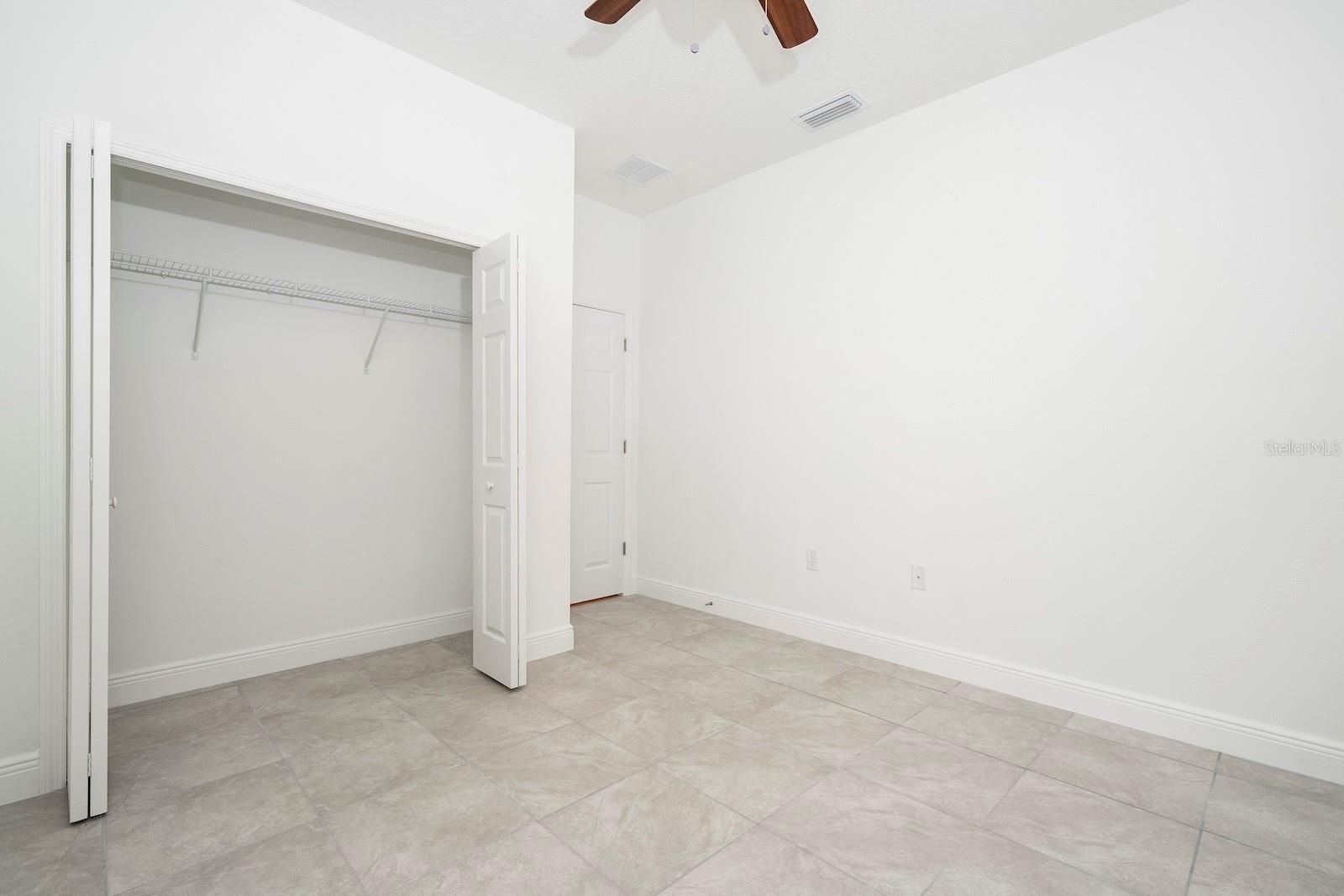 MARION OAKS UN 01 - Residential