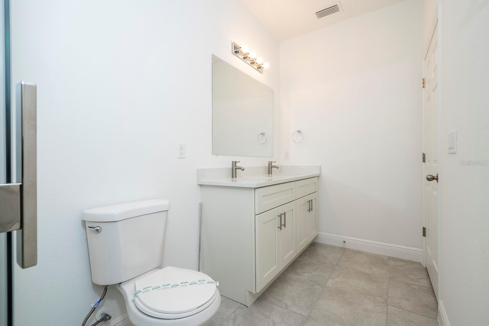 MARION OAKS UN 01 - Residential