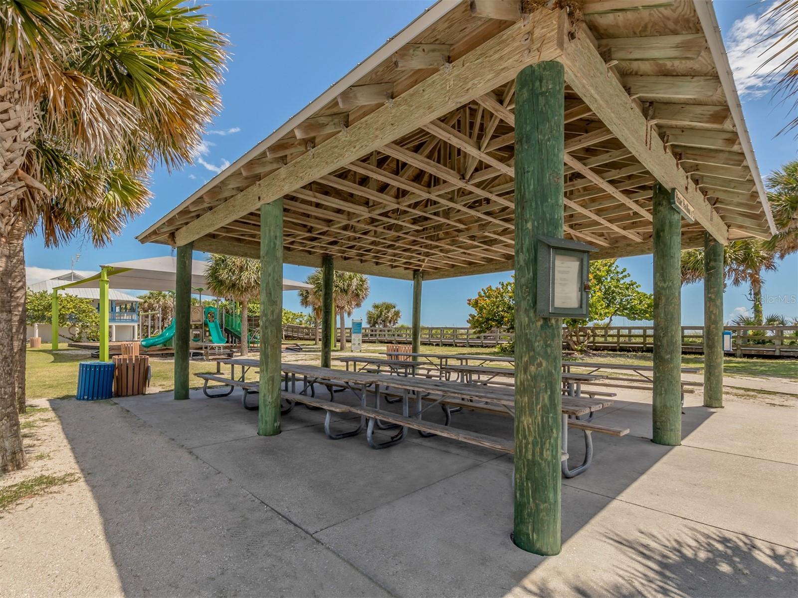 MANASOTA GARDENS 1ST ADD - Residential