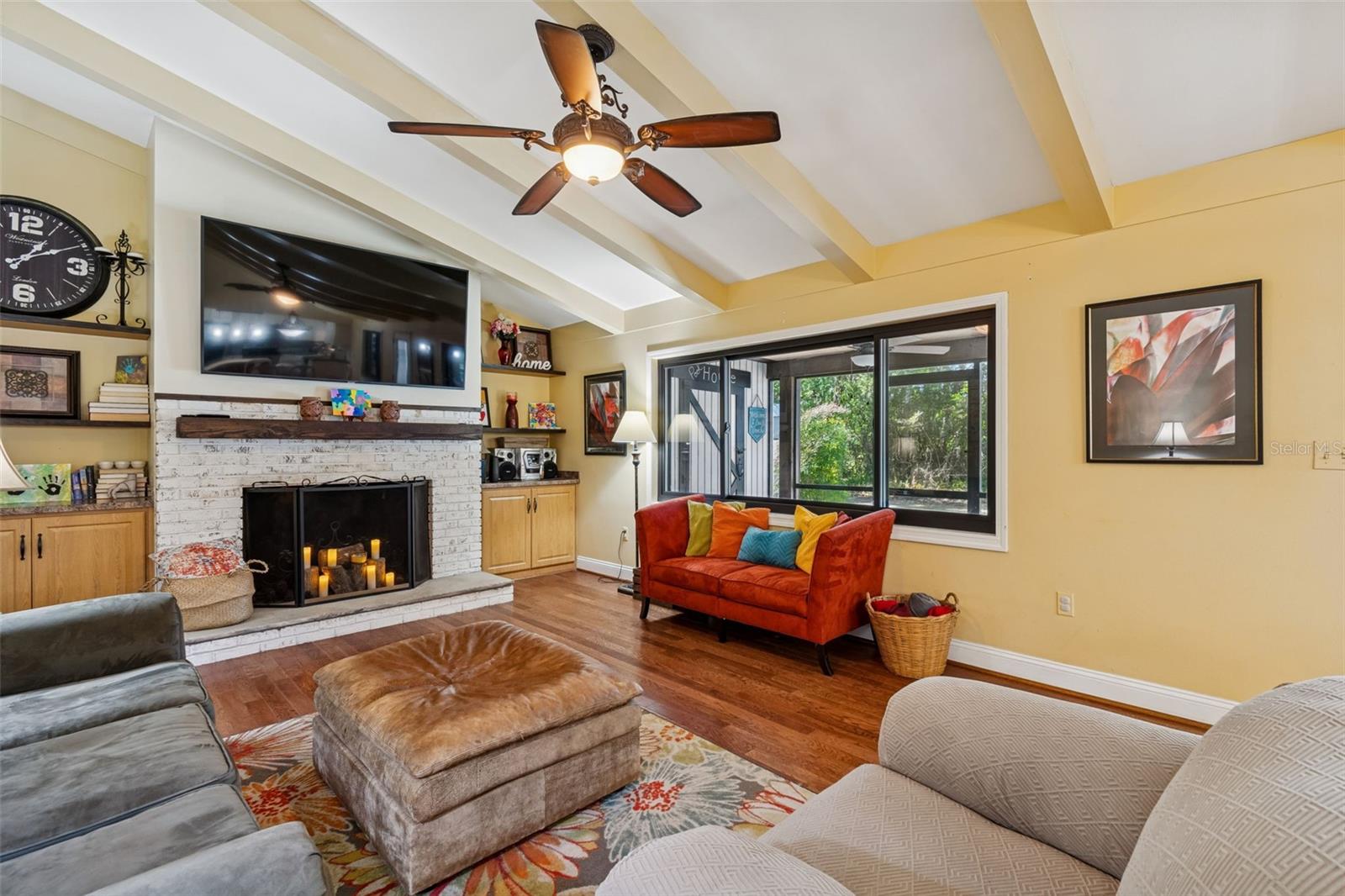 MILLS ESTATES - Residential