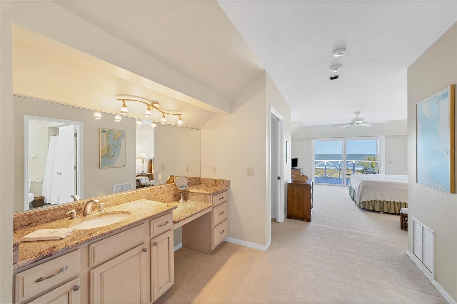 GOLDEN BEACH - Residential