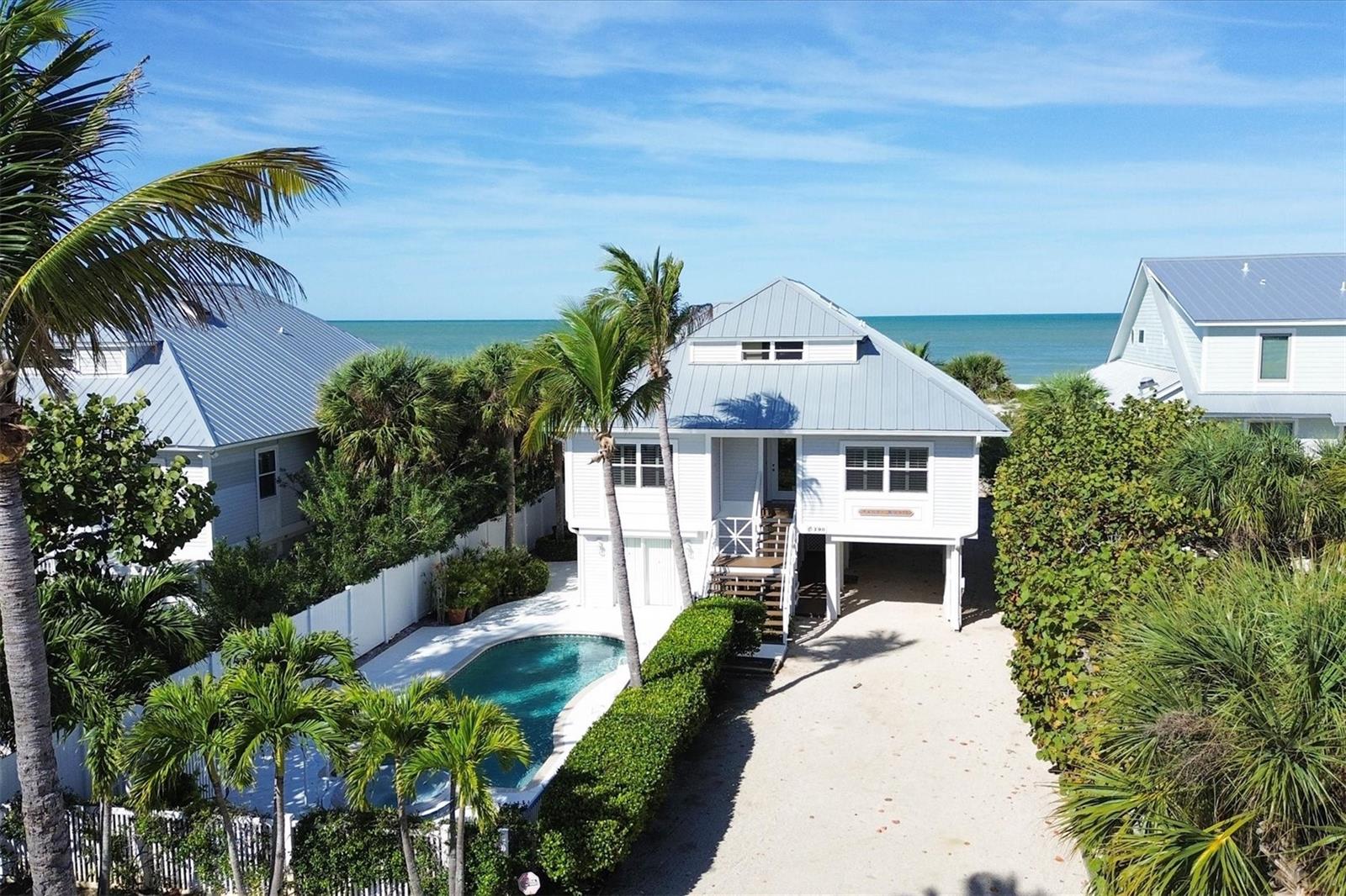 GOLDEN BEACH - Residential