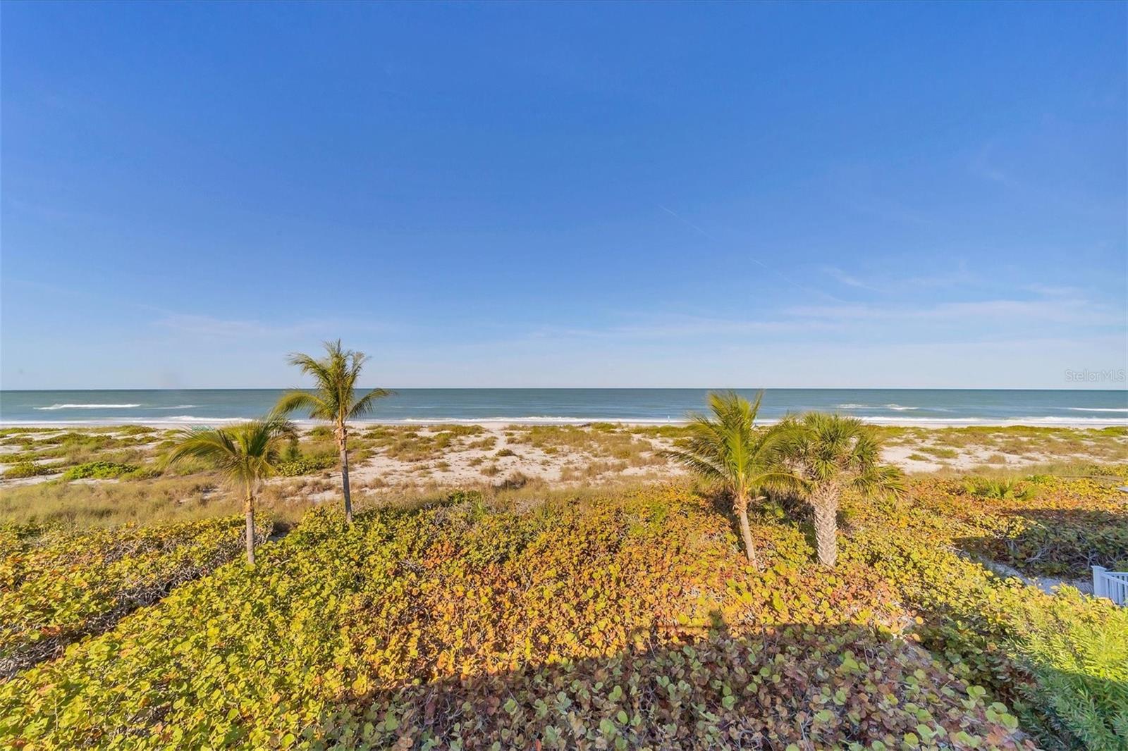 GOLDEN BEACH - Residential