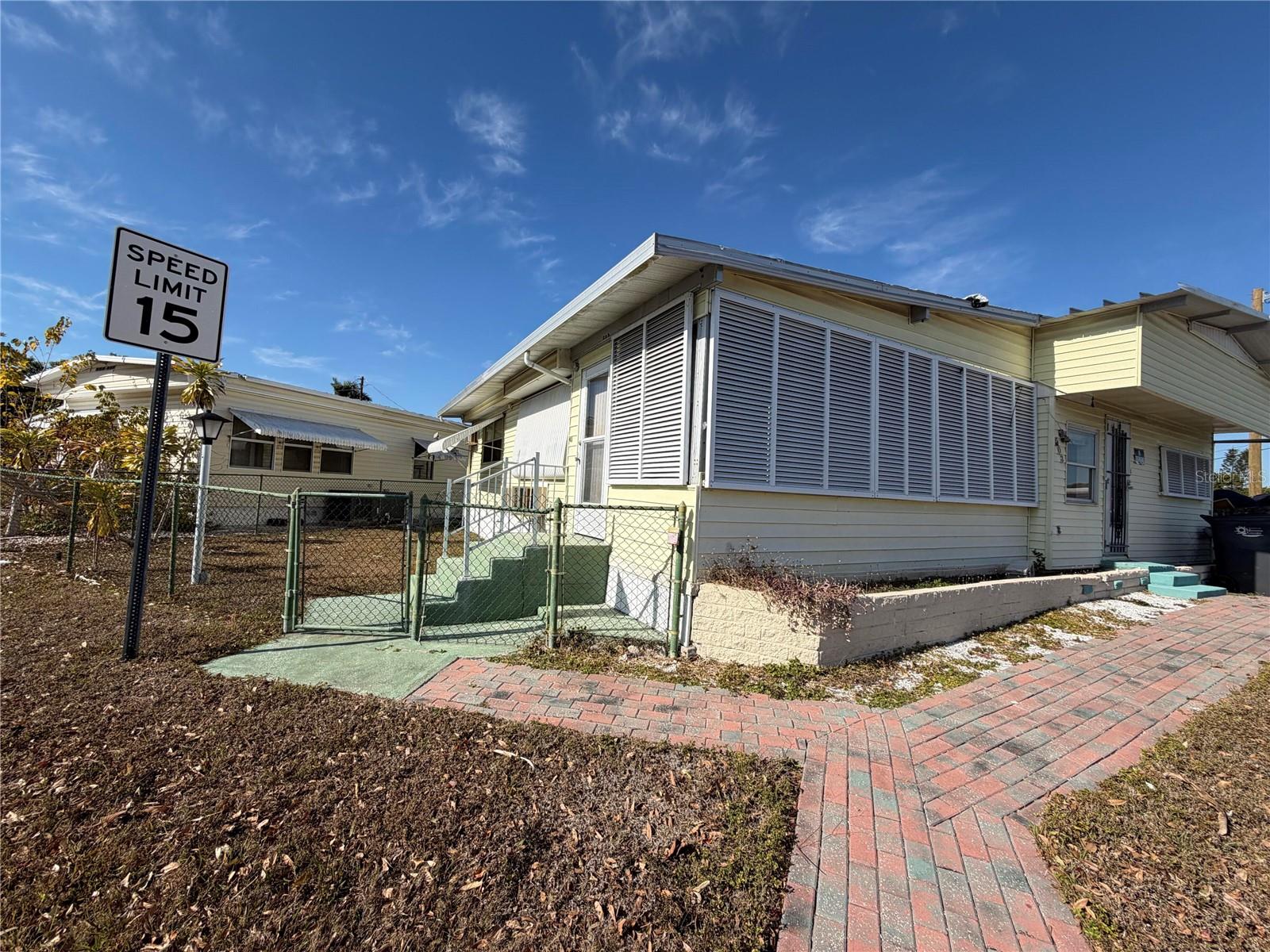 FAIR LANE ACRES THIRD ADD - Residential