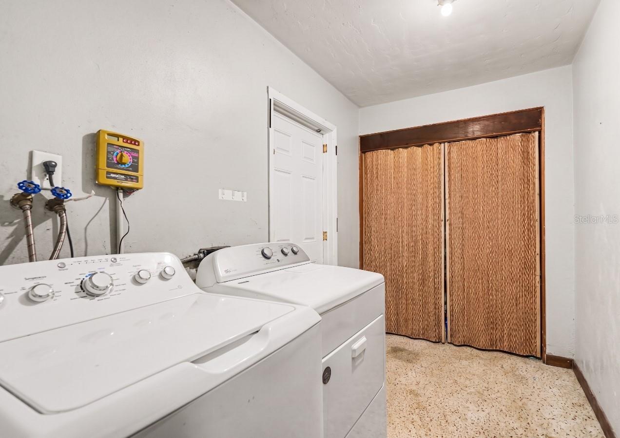SPRING HILL UN 2 - Residential