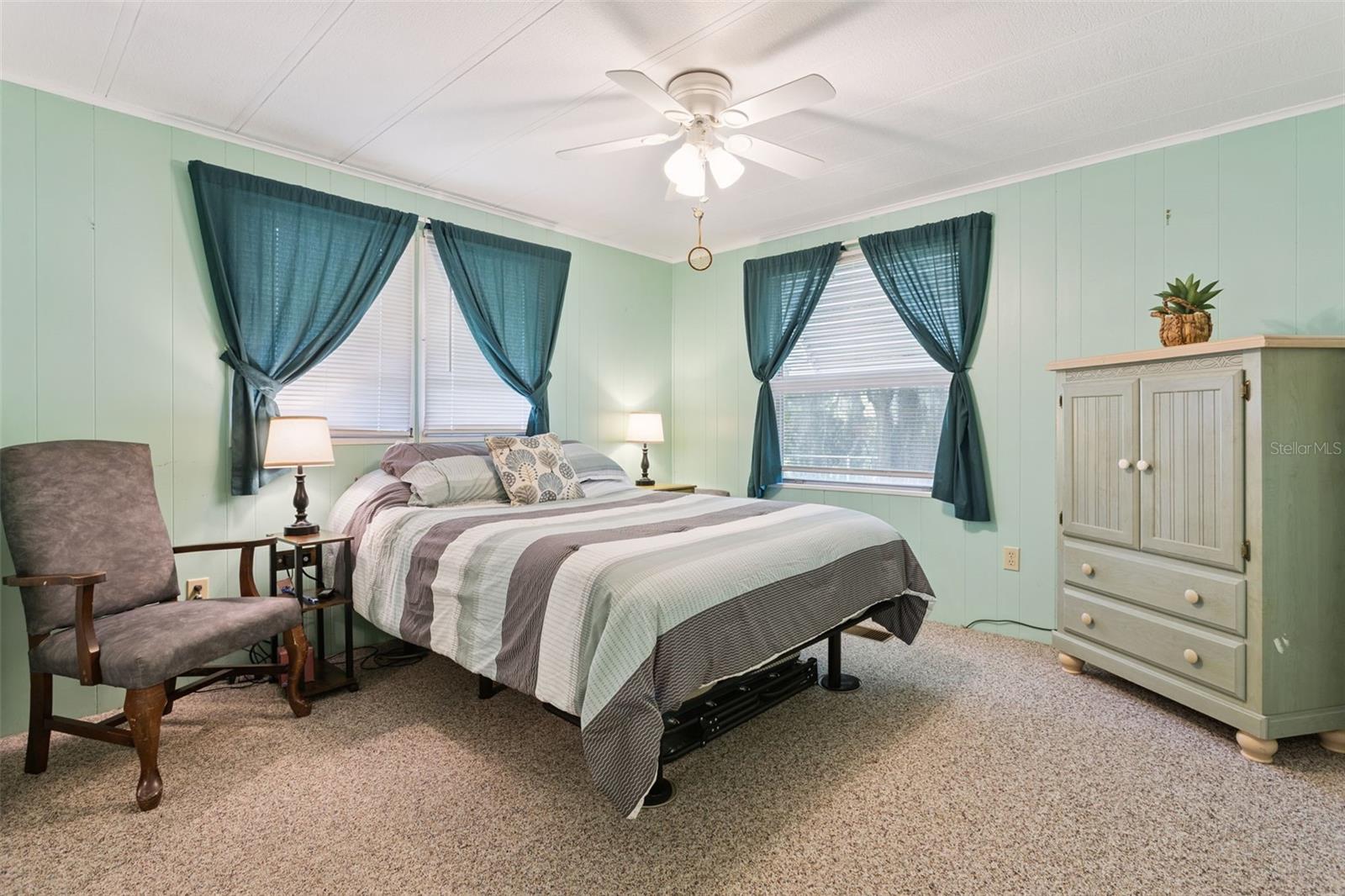 HAWTHORNE AT LEESBURG A COOPERATIVE - Residential