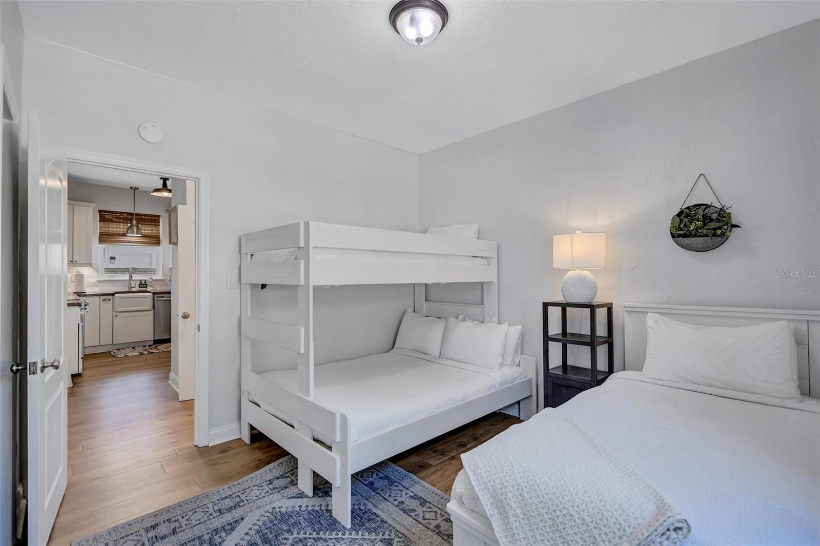 RUSTIC LODGE - Residential