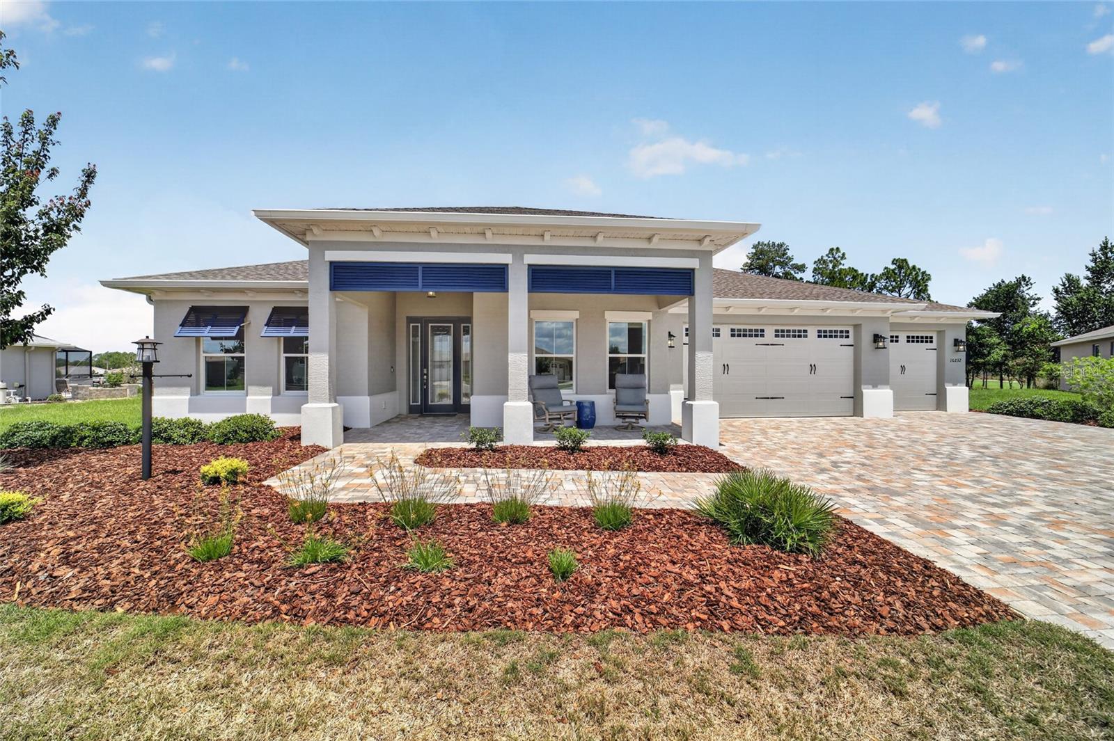 ON TOP OF THE WORLD - Residential