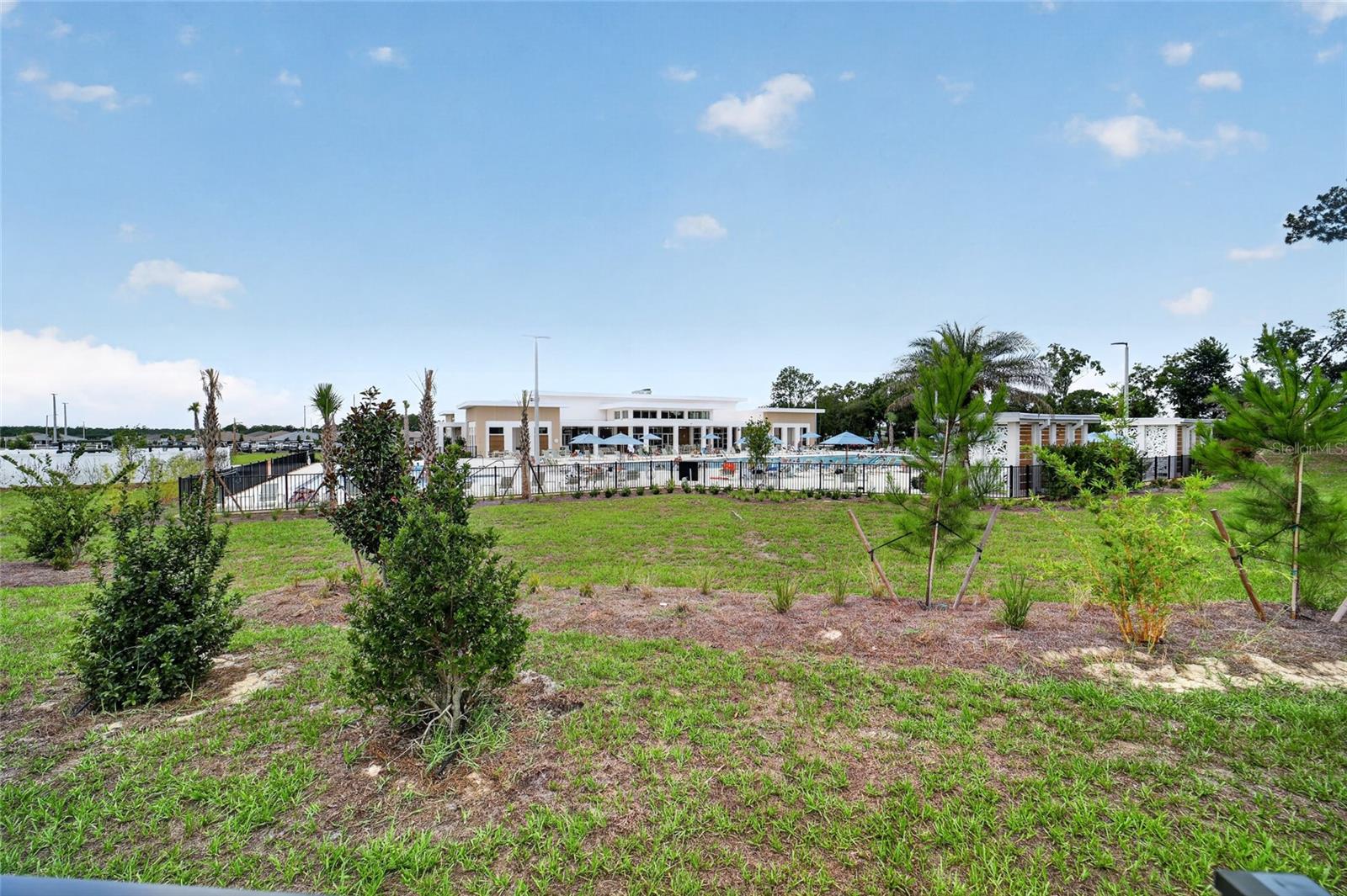 ON TOP OF THE WORLD - Residential