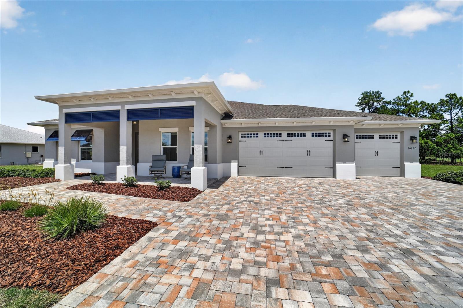 ON TOP OF THE WORLD - Residential