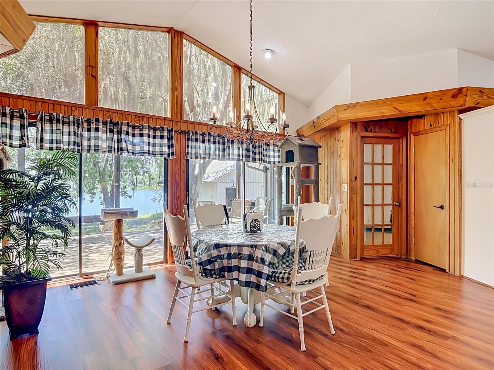 BLUE LAKE RIDGE - Residential