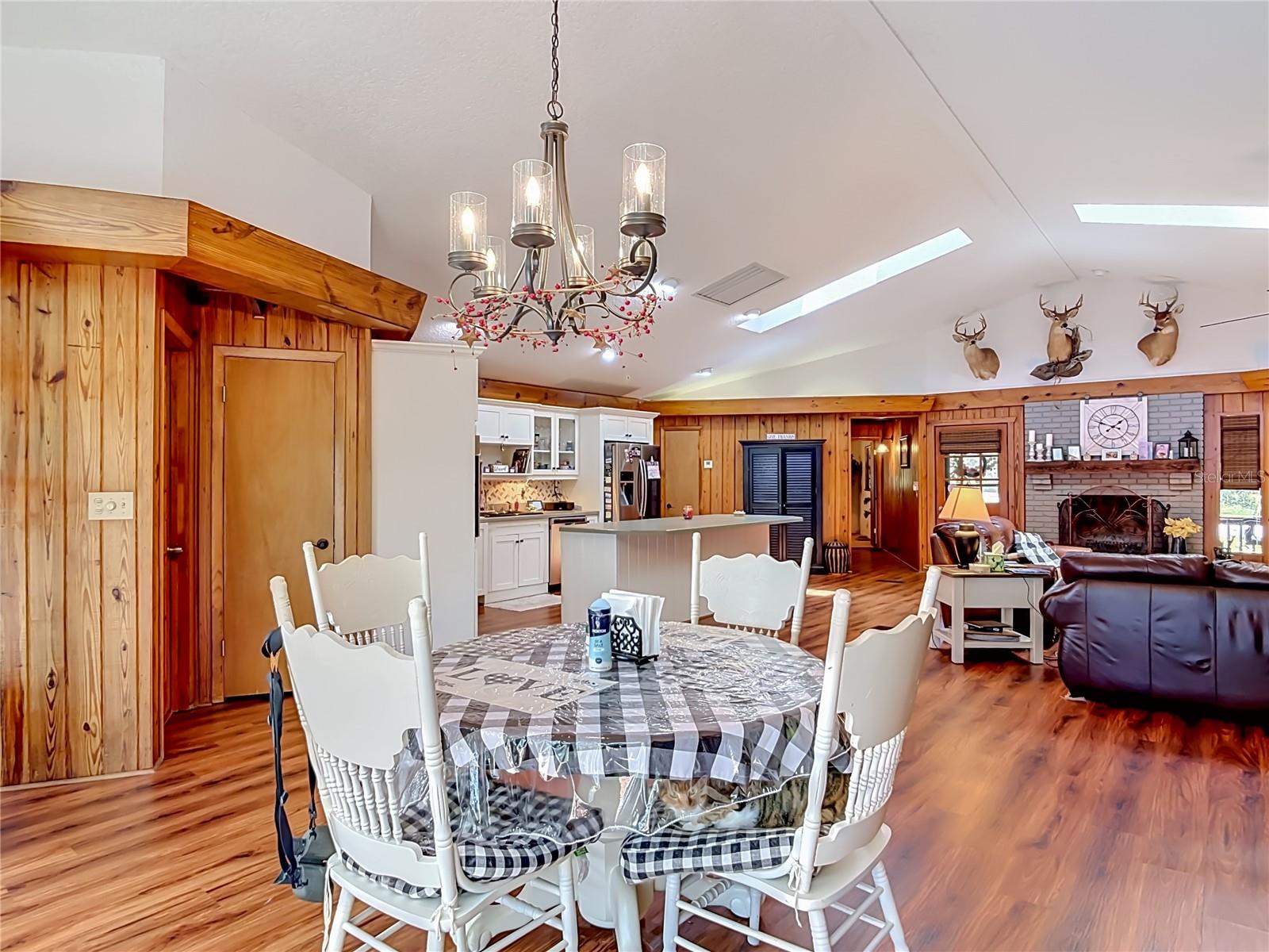 BLUE LAKE RIDGE - Residential