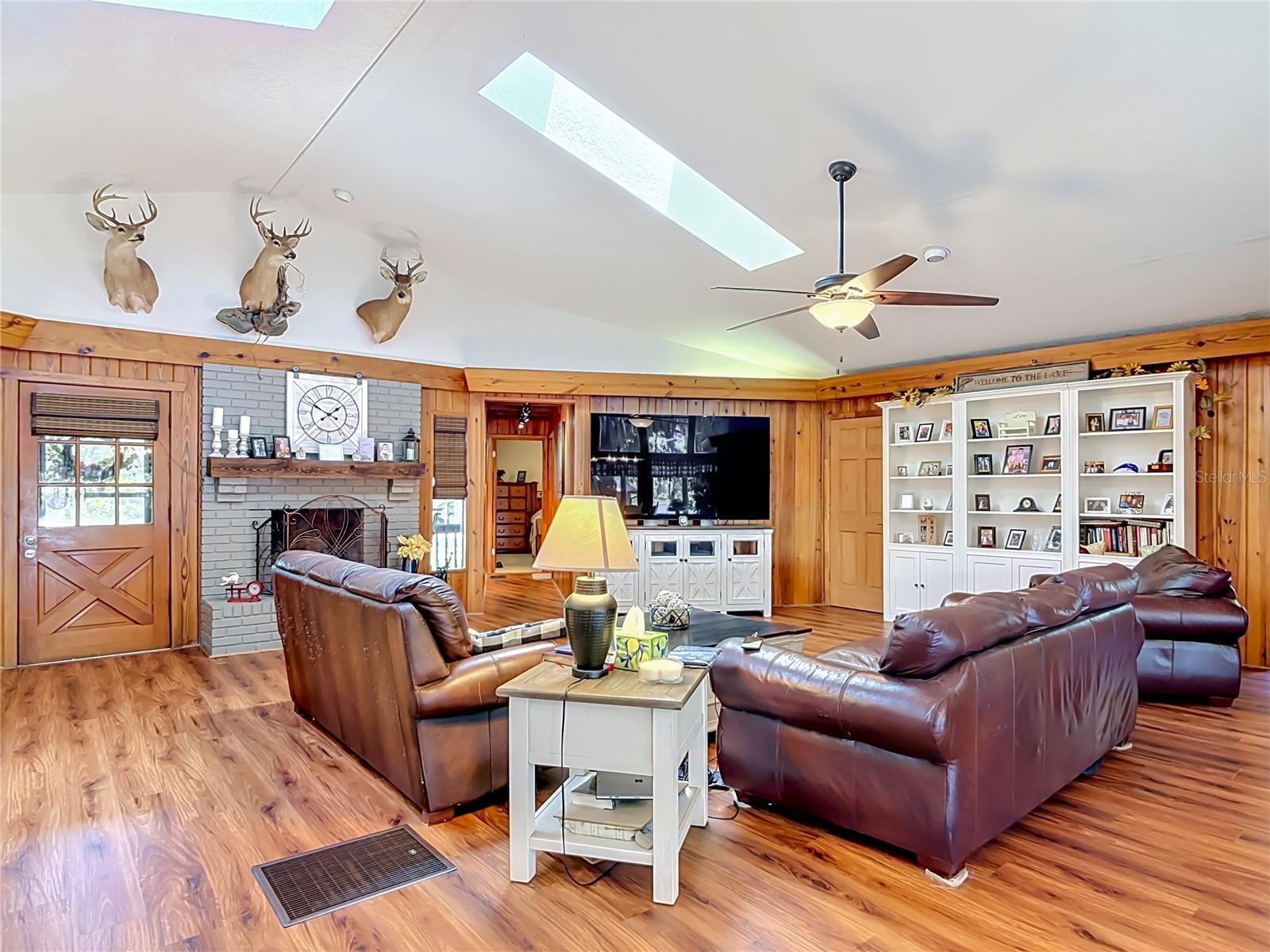 BLUE LAKE RIDGE - Residential