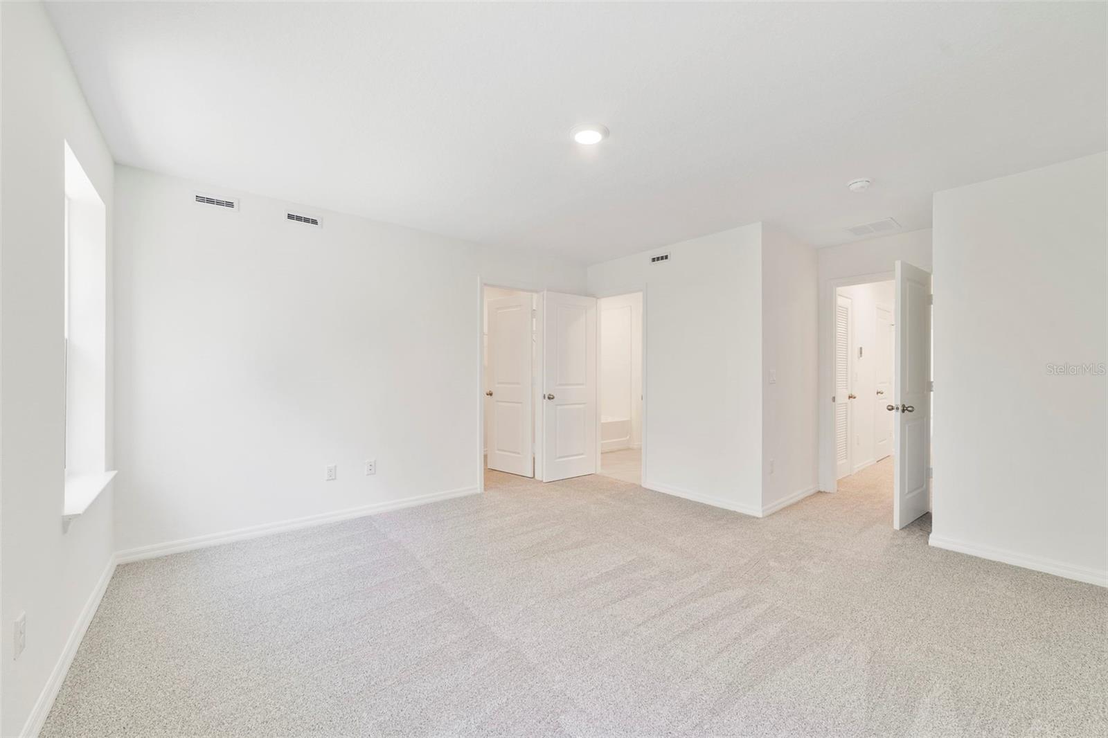 TOWNS AT GREENLEAF - Residential