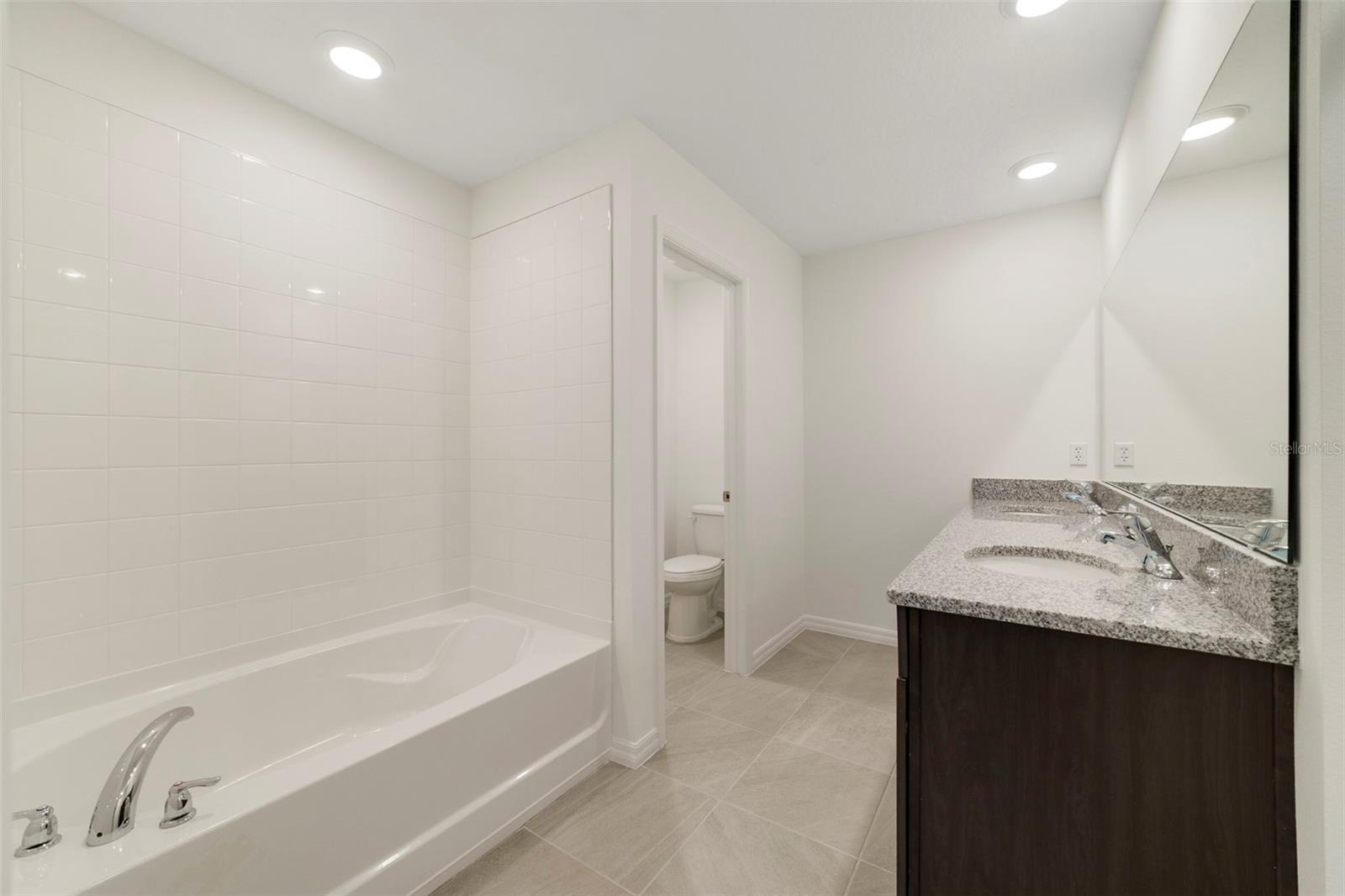 TOWNS AT GREENLEAF - Residential