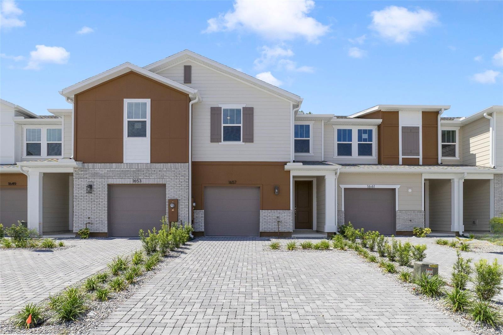 TOWNS AT GREENLEAF - Residential