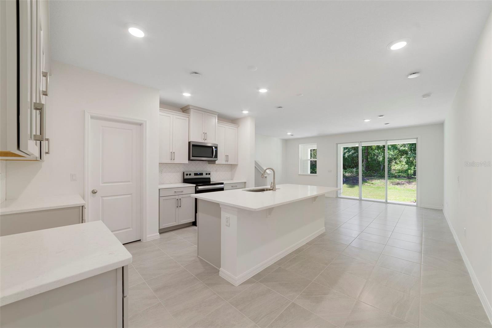TOWNS AT GREENLEAF - Residential