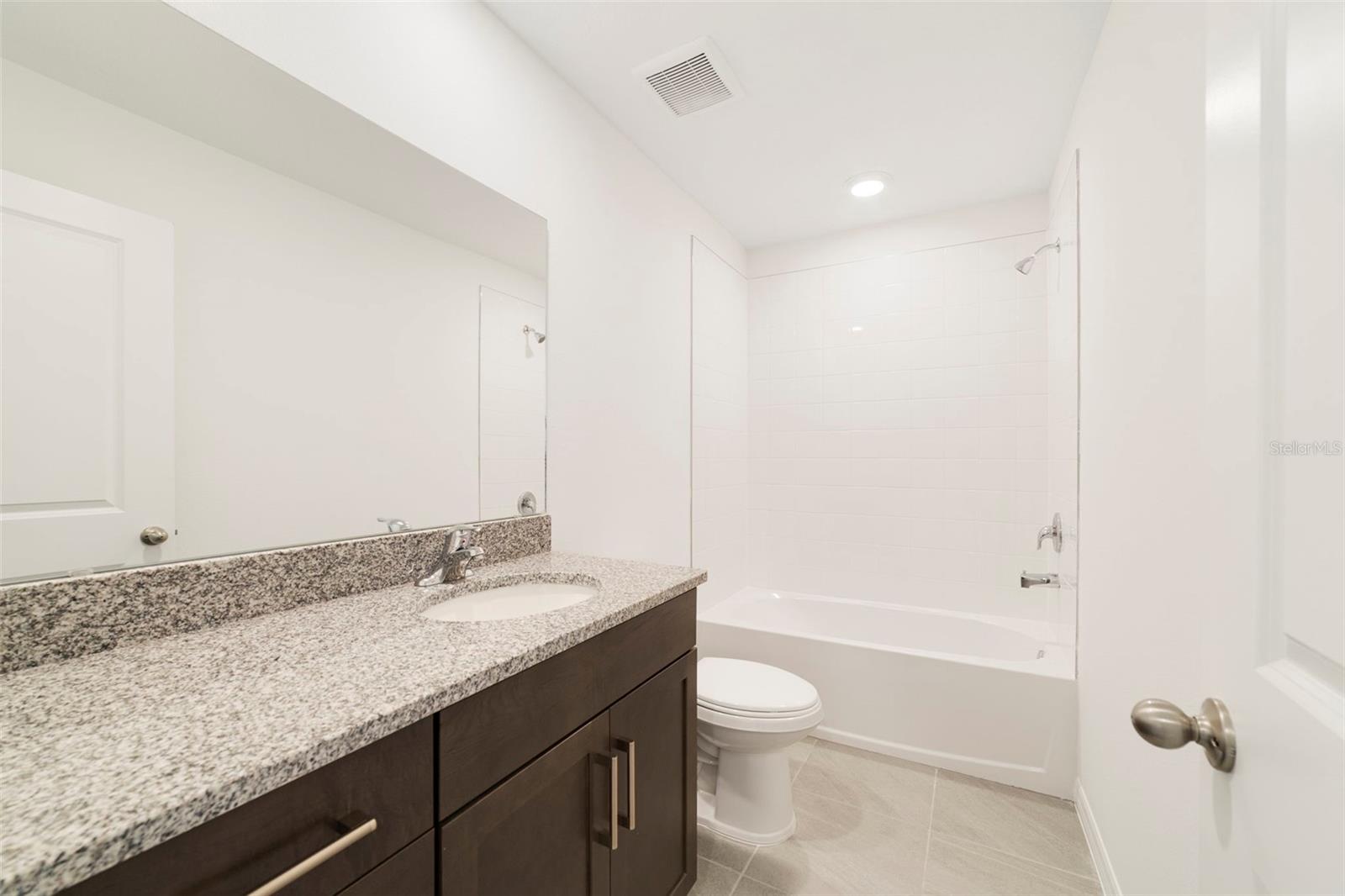 TOWNS AT GREENLEAF - Residential