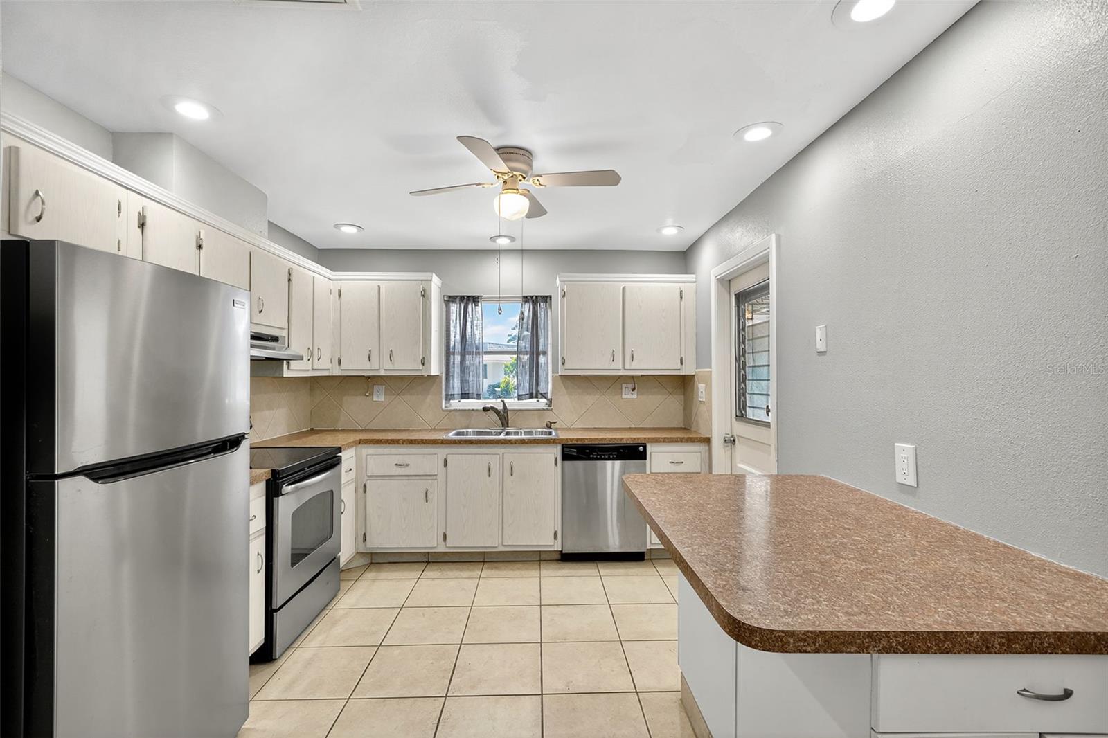 TROPIC TERRACE GARDENS CONDO - Residential