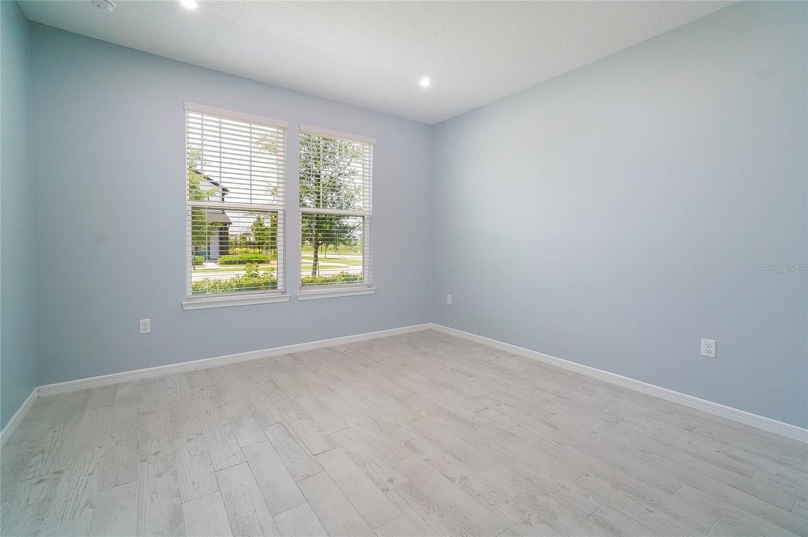 WESLYN PARK PH 2 - Residential Lease