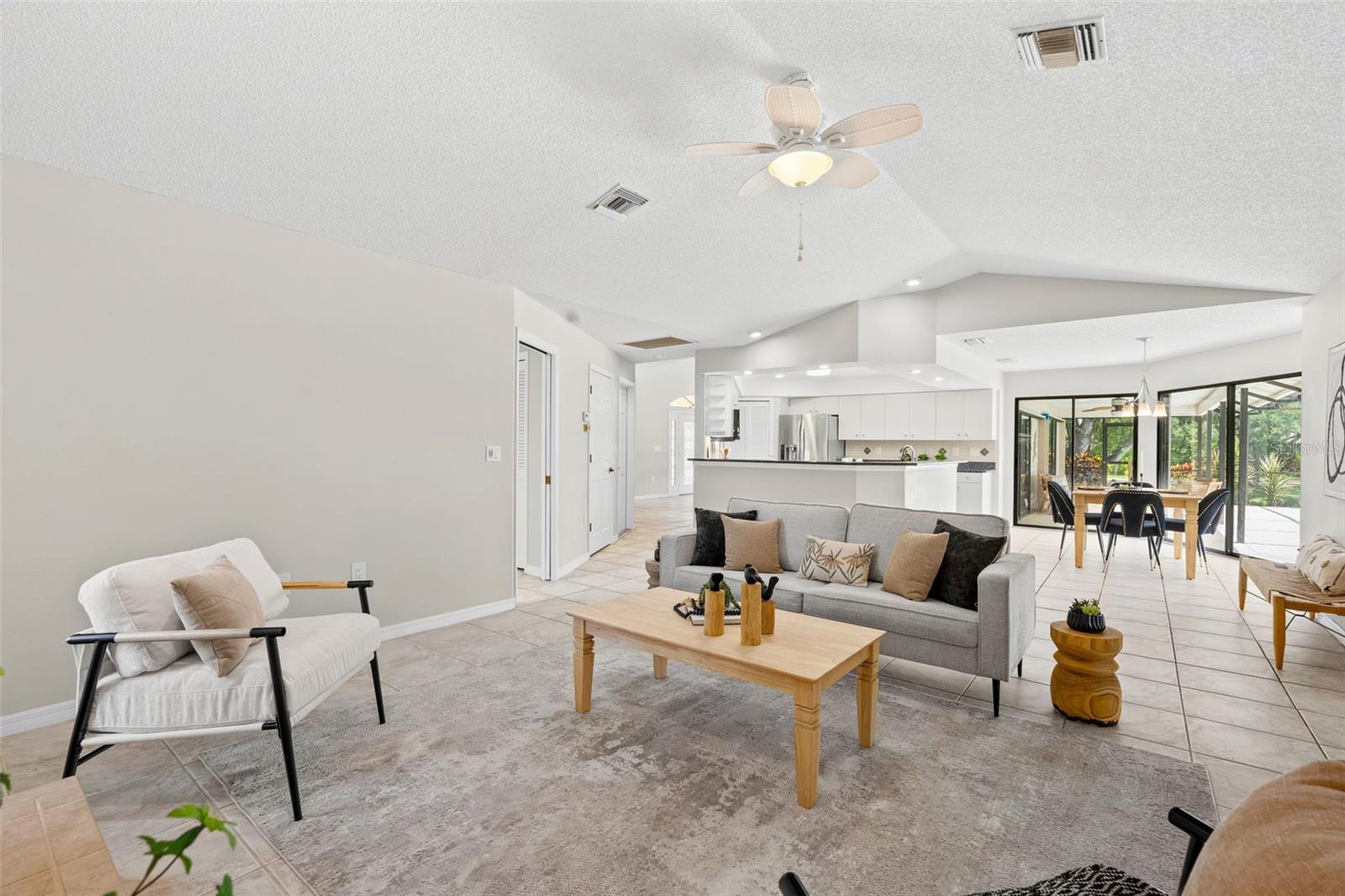 SORRENTO WOODS - Residential