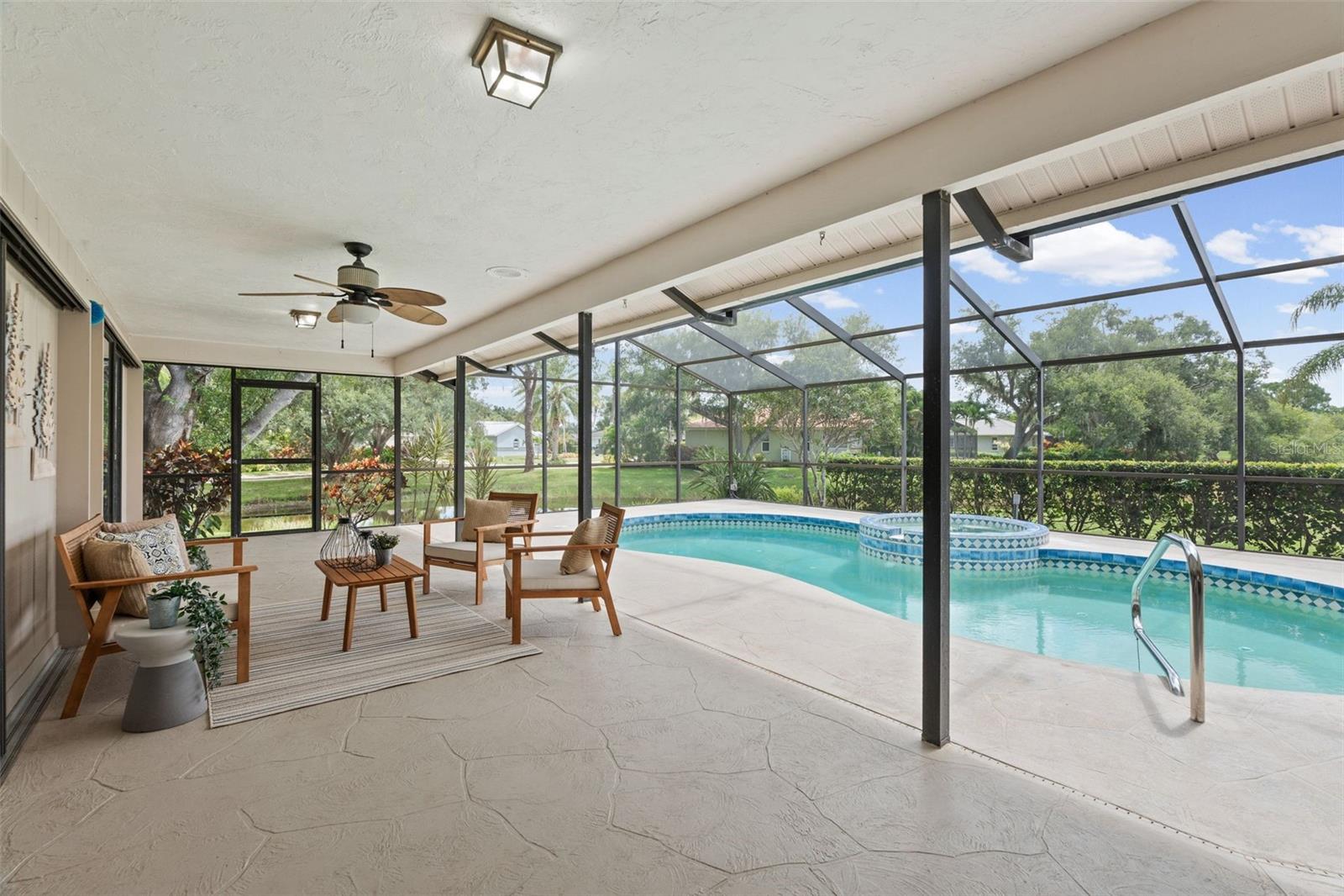SORRENTO WOODS - Residential