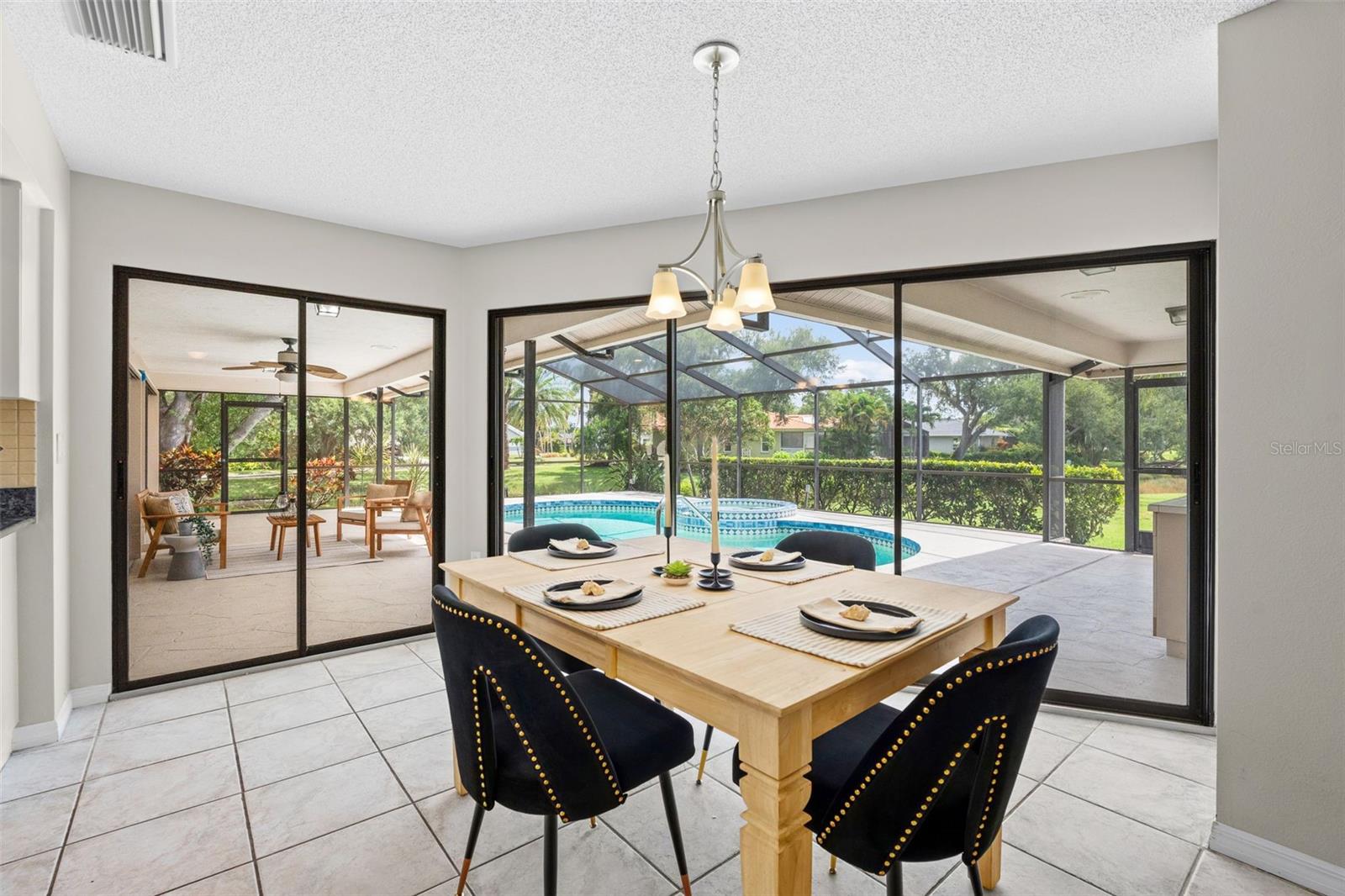 SORRENTO WOODS - Residential
