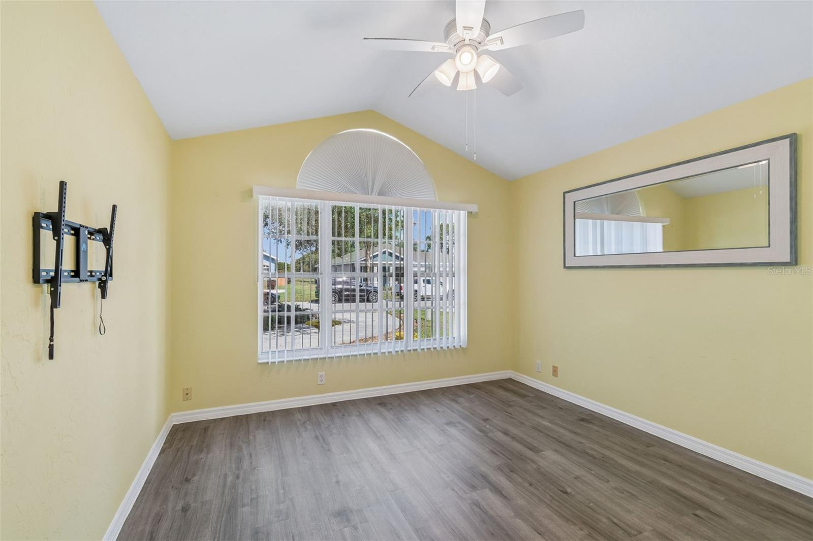 QUAIL RIDGE - Residential