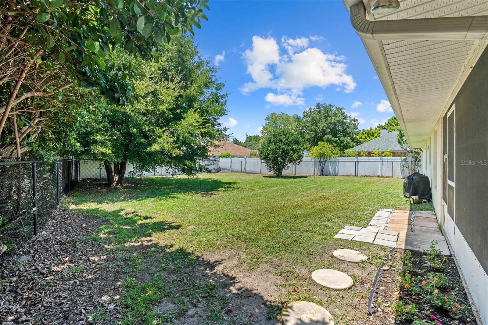 04 FAIRWAYS - Residential