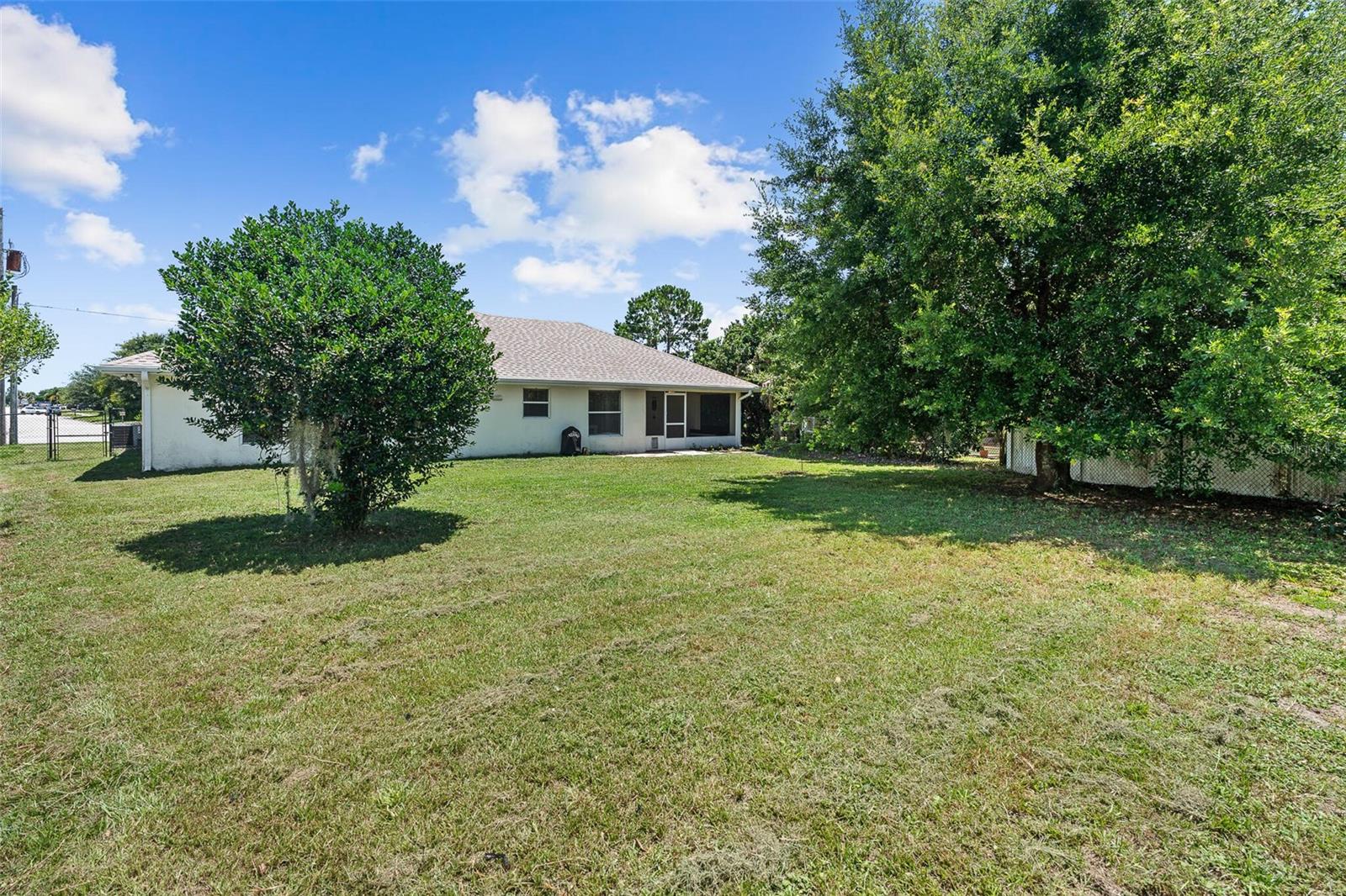 04 FAIRWAYS - Residential