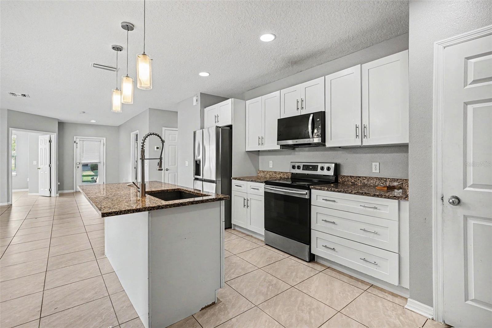 TRAFALGAR VILLAGE PH 3 - Residential