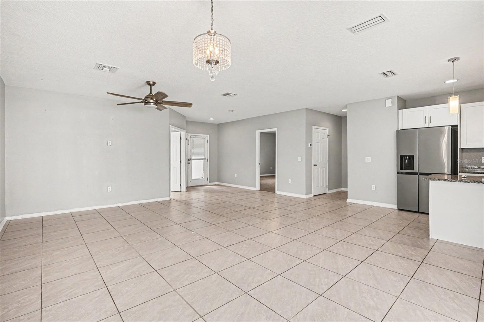TRAFALGAR VILLAGE PH 3 - Residential