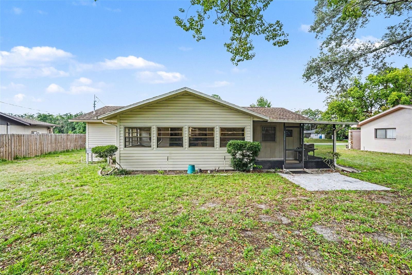 SPRING HILL - Residential