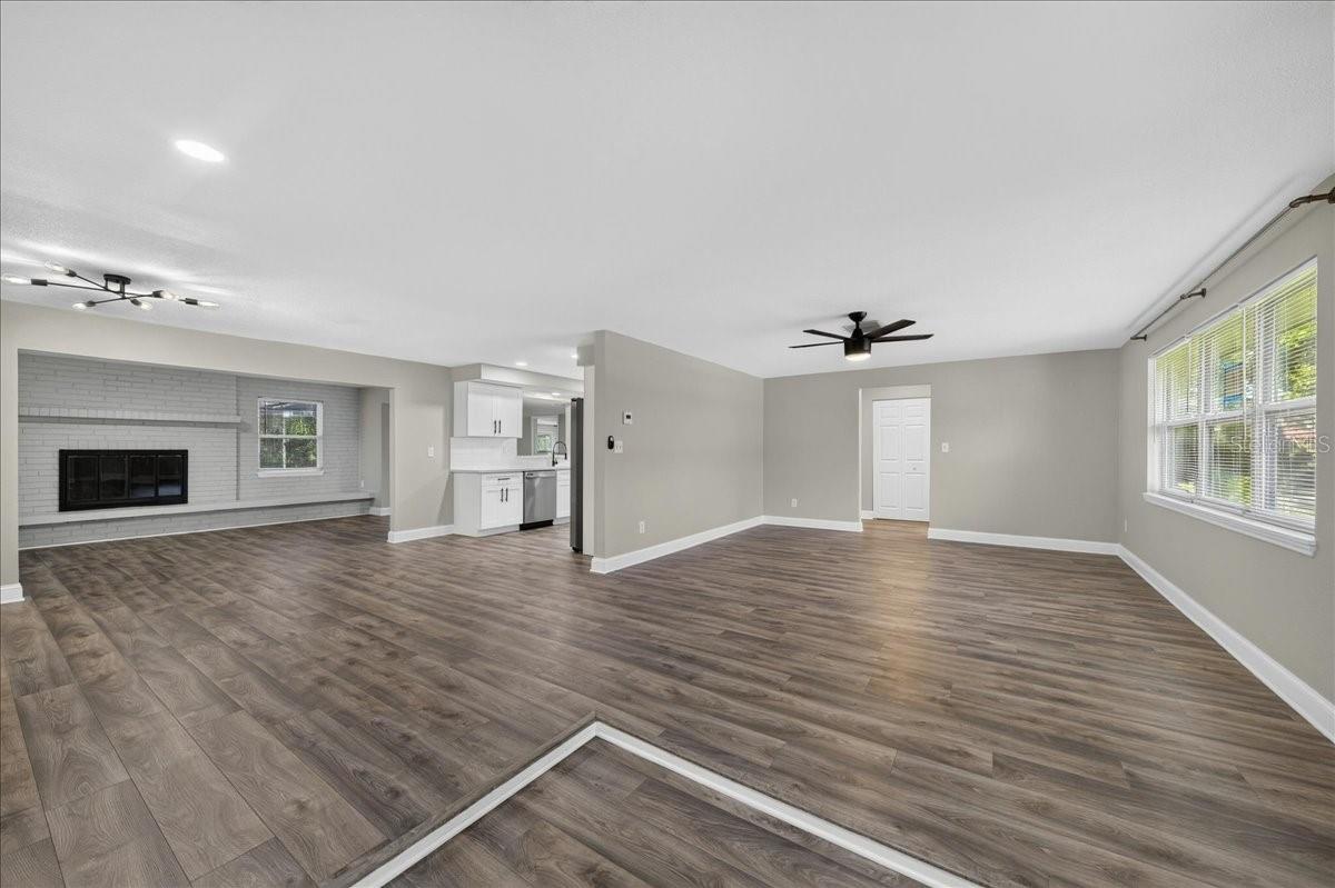 WINDSOR PARK - Residential