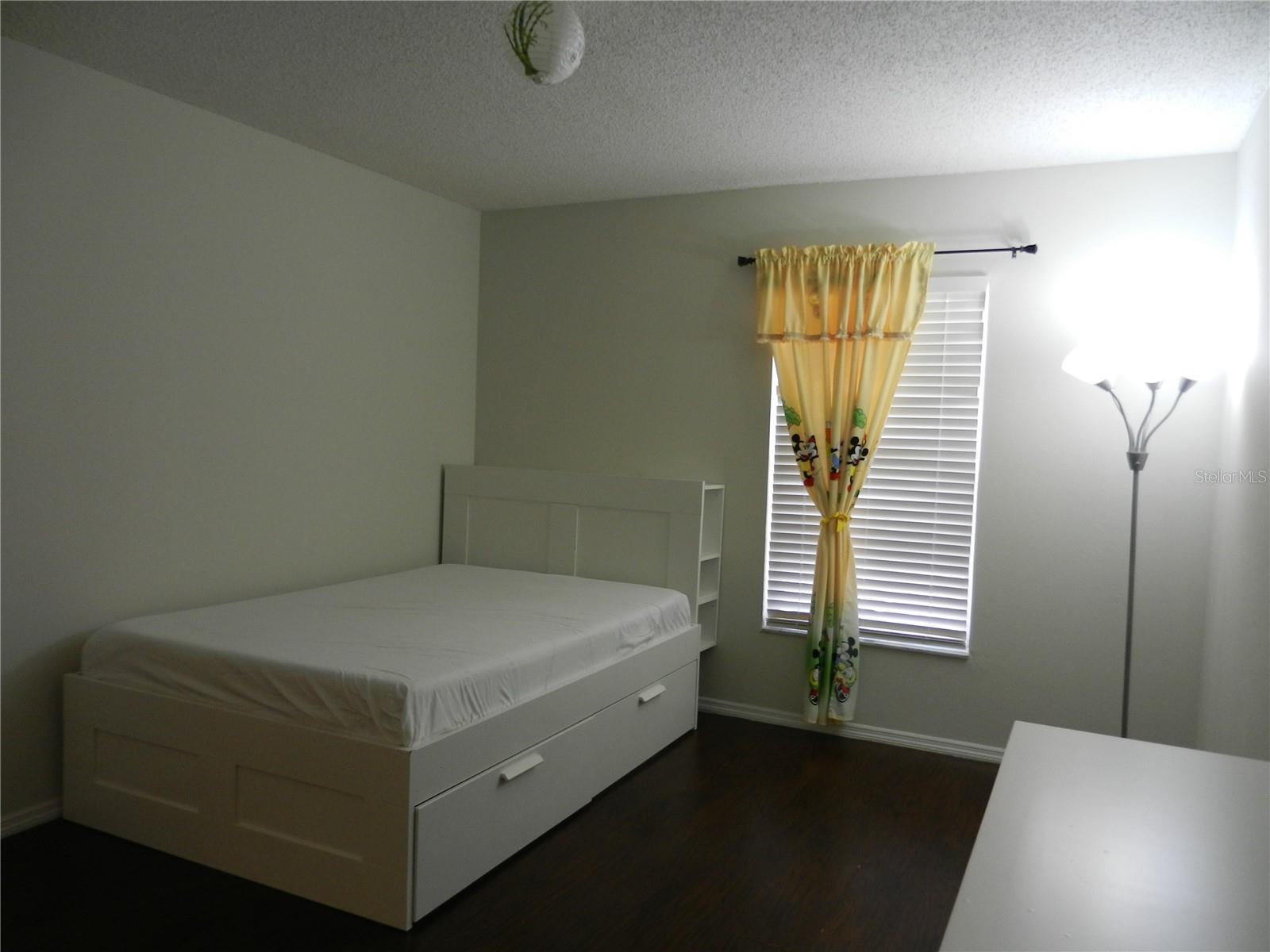 NORTH OAKS CONDO III - Residential