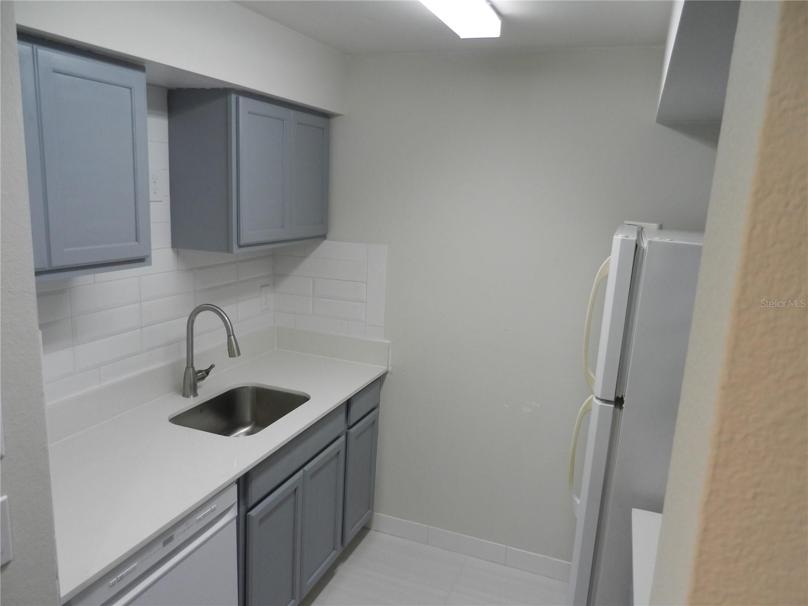 NORTH OAKS CONDO III - Residential