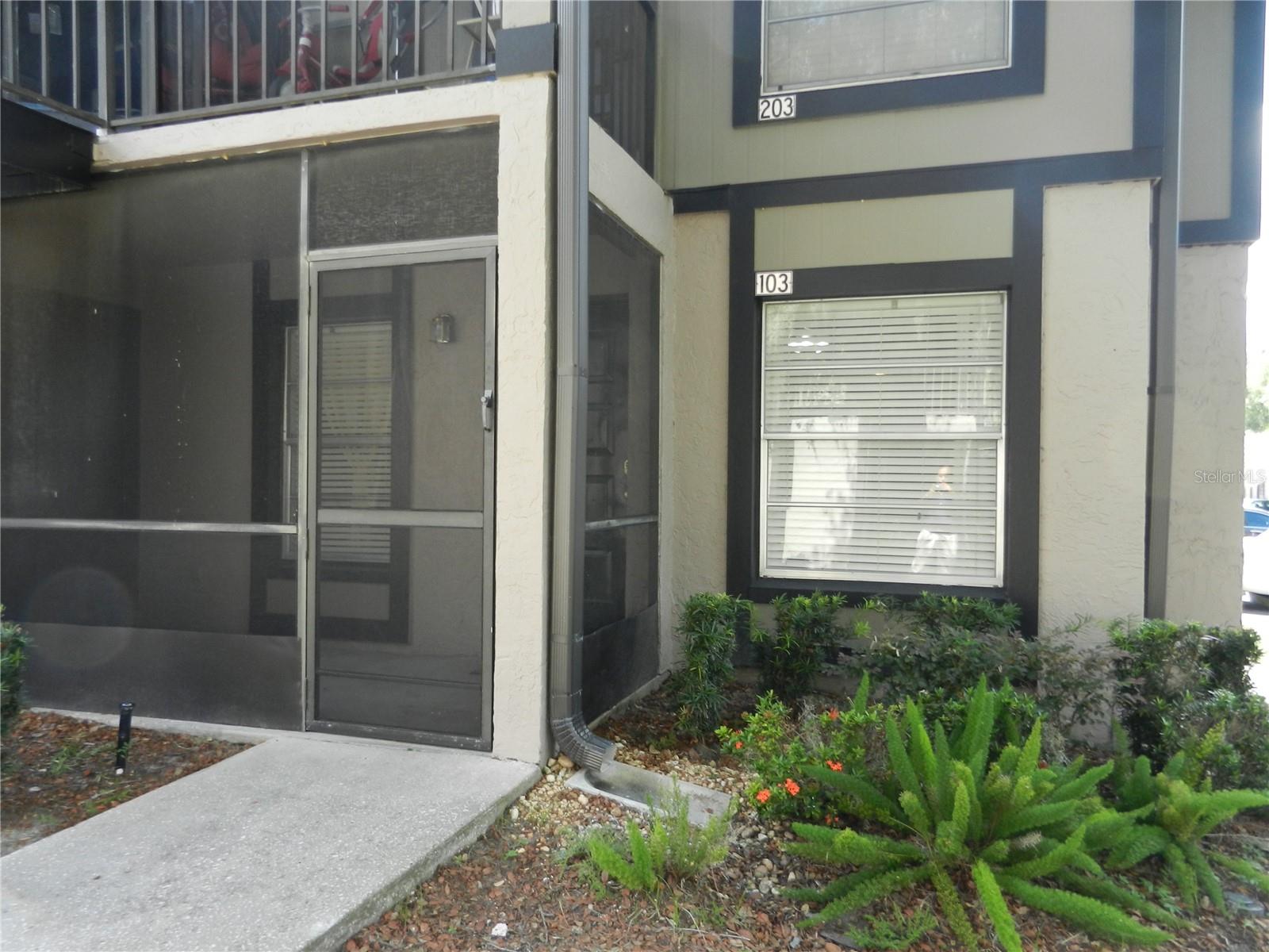NORTH OAKS CONDO III - Residential