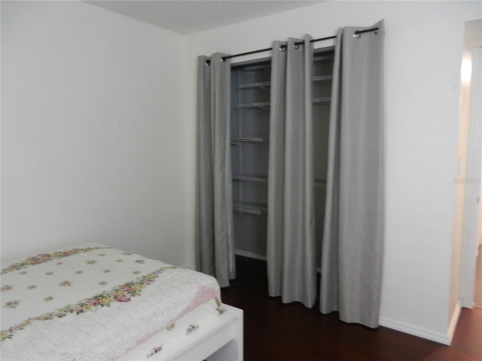 NORTH OAKS CONDO III - Residential