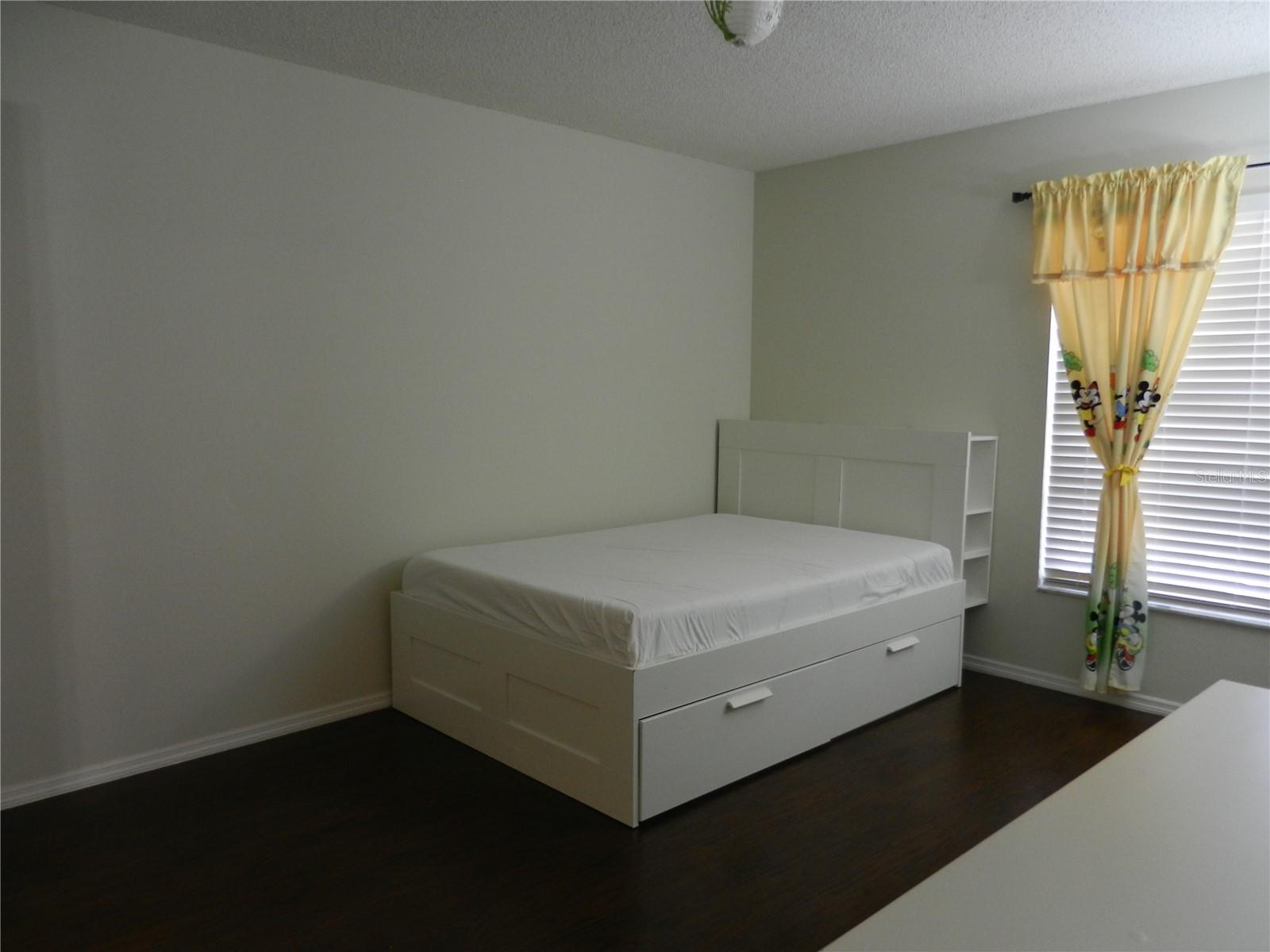 NORTH OAKS CONDO III - Residential