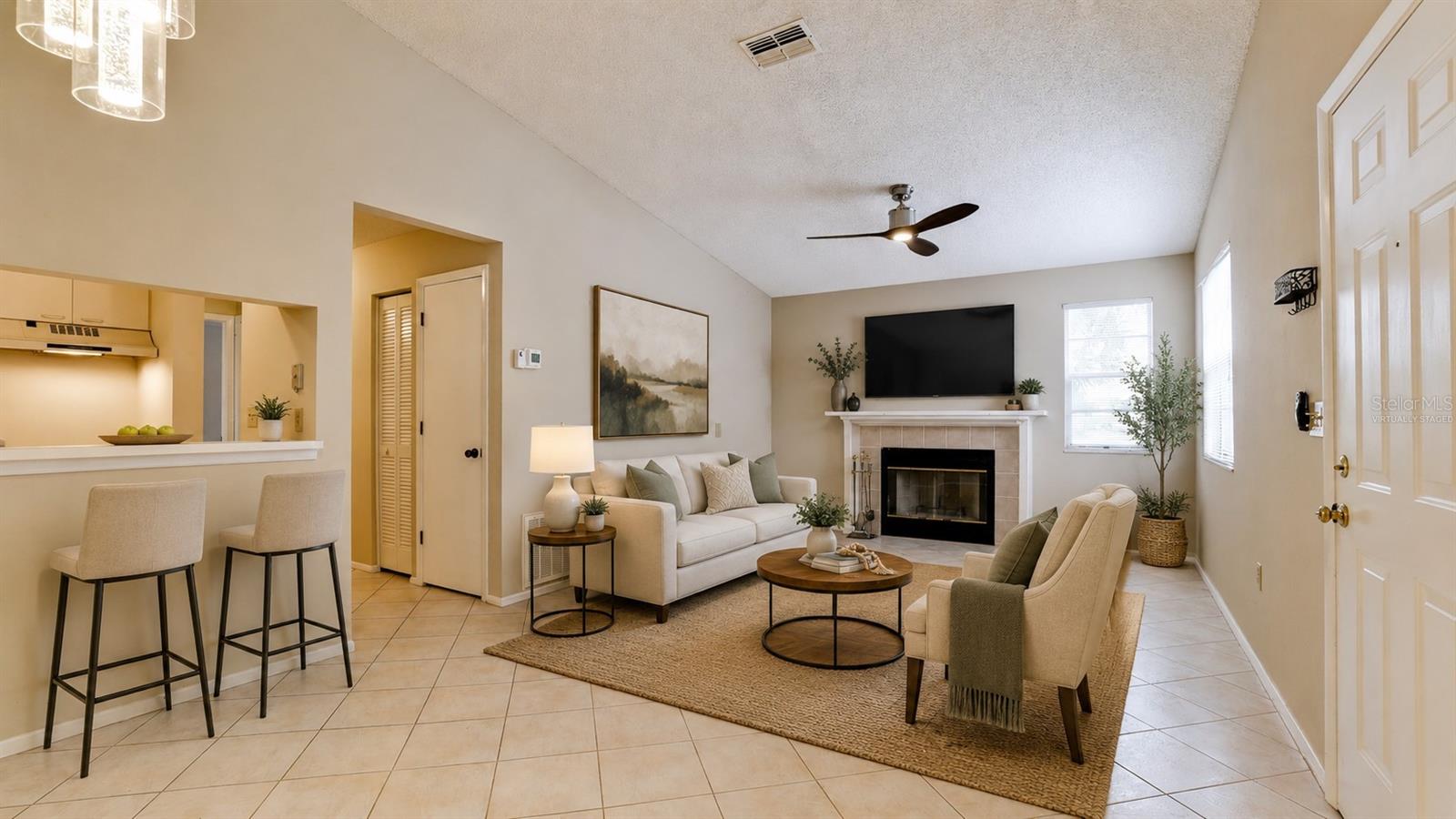 MIRROR LAKE CONDO SEC 4 - Residential