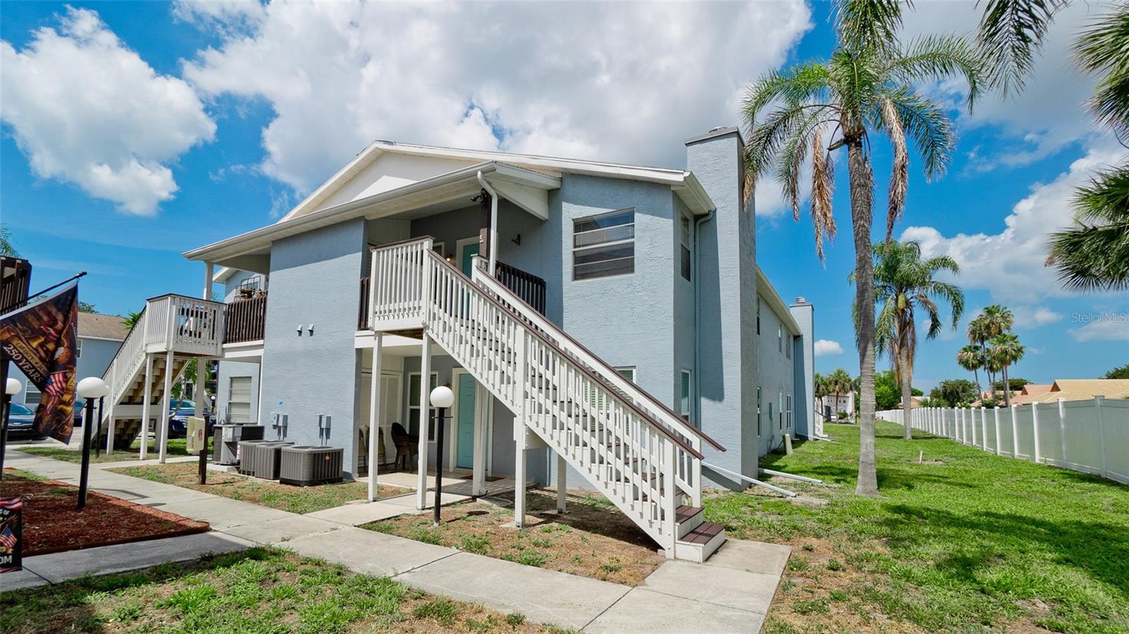 MIRROR LAKE CONDO SEC 4 - Residential