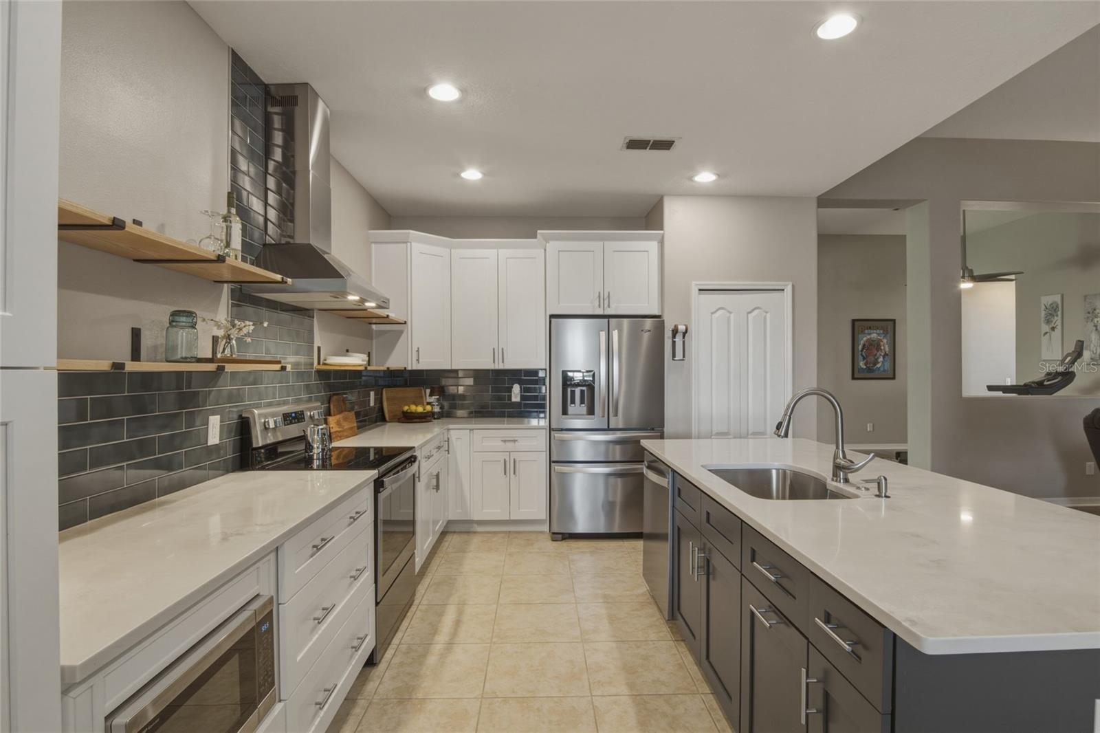 CLERMONT LOST LAKE TR B - Residential
